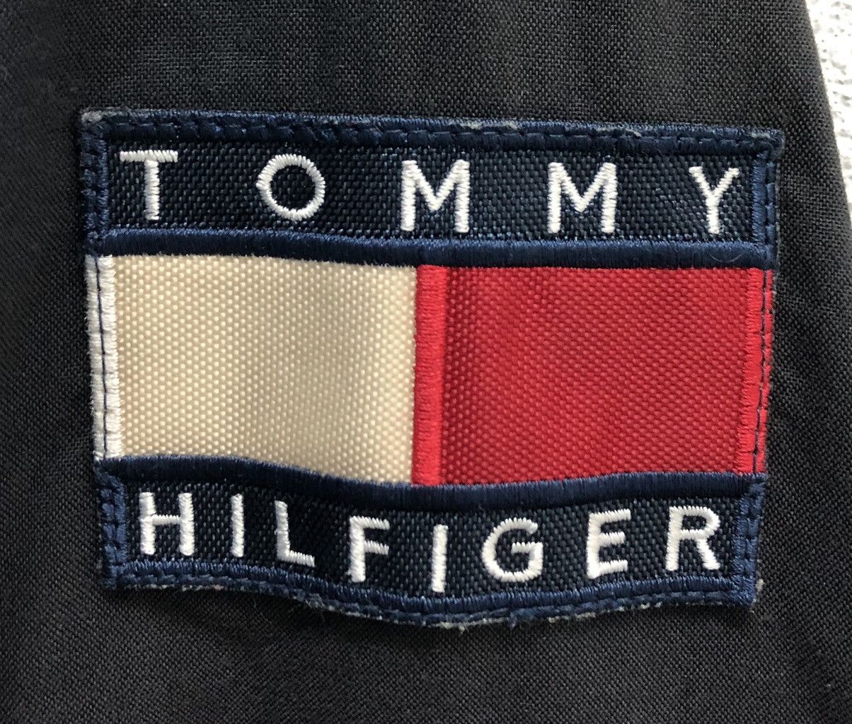 Tommy Hilfiger Vintage Tommy Hilfiger Jacket Hoodie Size US L / EU 52-54 / 3 - 9 Thumbnail