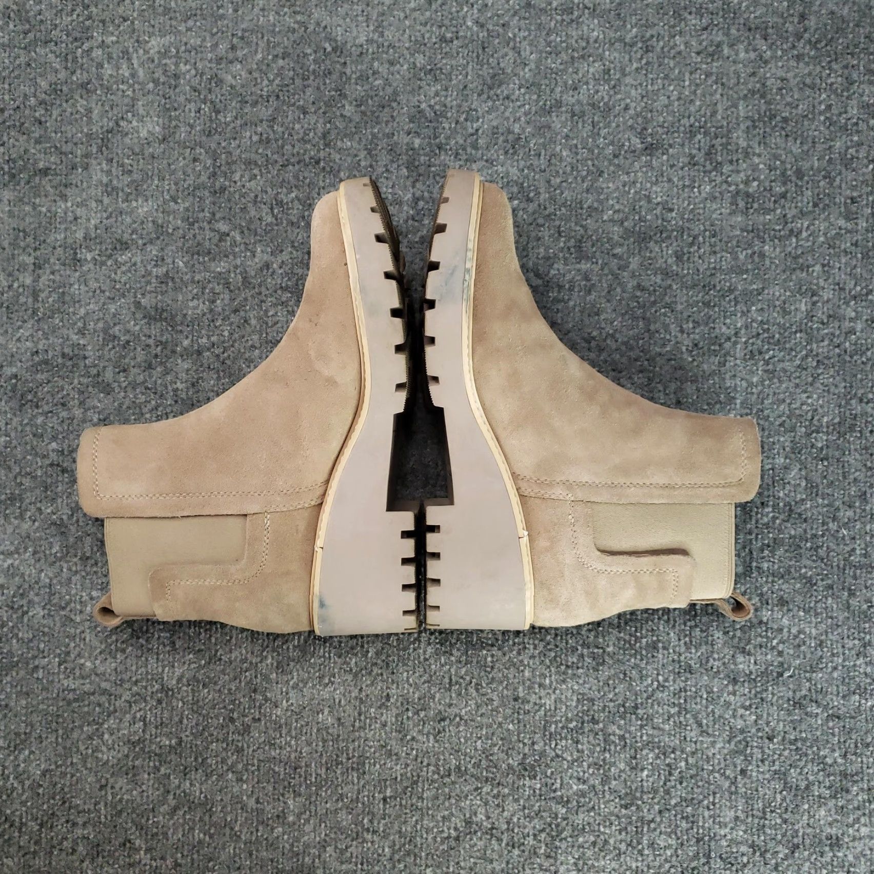 Dolce Vita Dolce Vita Boots Womens Size 9 Beige Suede Chelsea Lug Sole Ankle Chunky Size US 9 / IT 39 - 7 Thumbnail