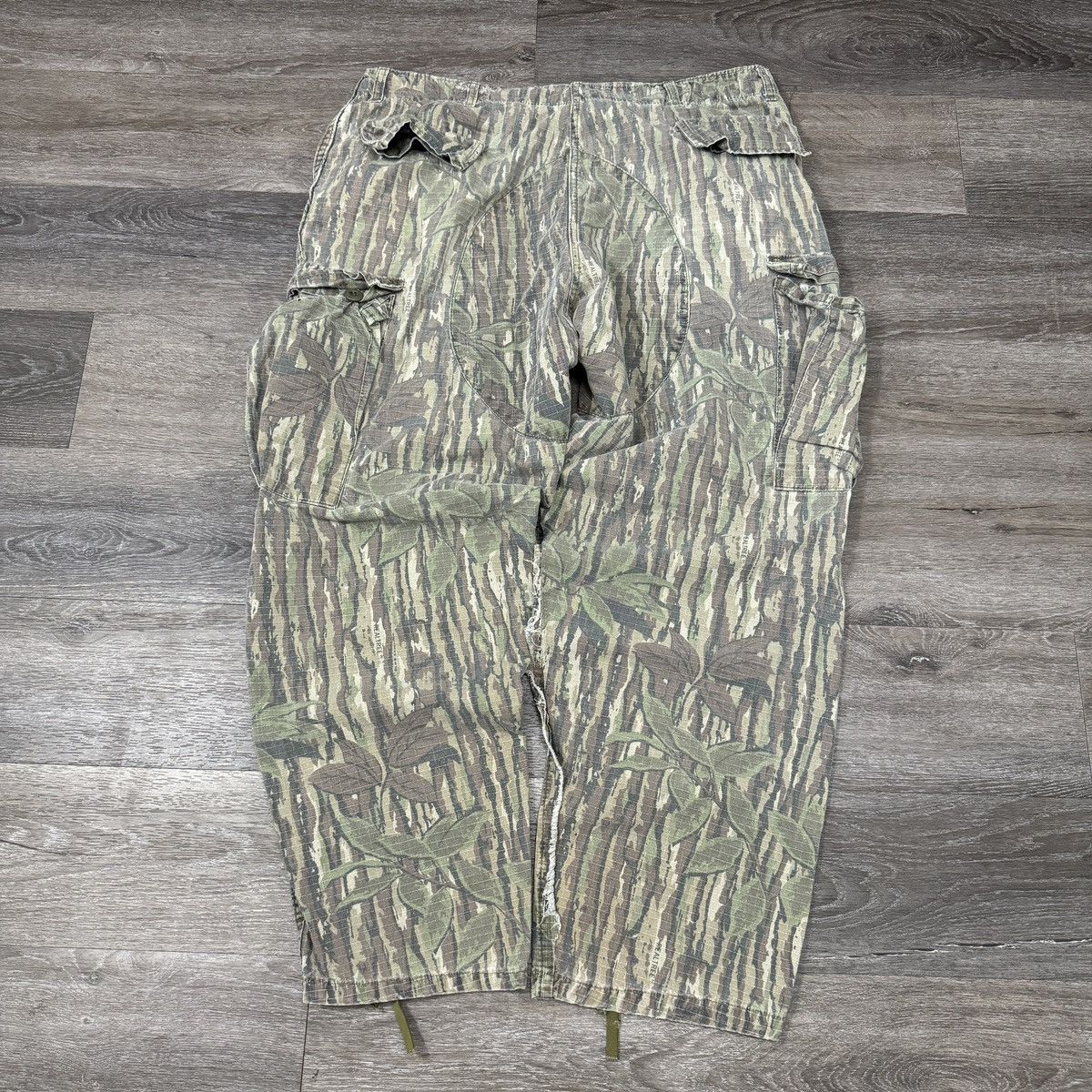 Realtree × Vintage Vintage 90s Realtree lead camo baggy cargo pants faded Size US 38 / EU 54 - 2 Thumbnail