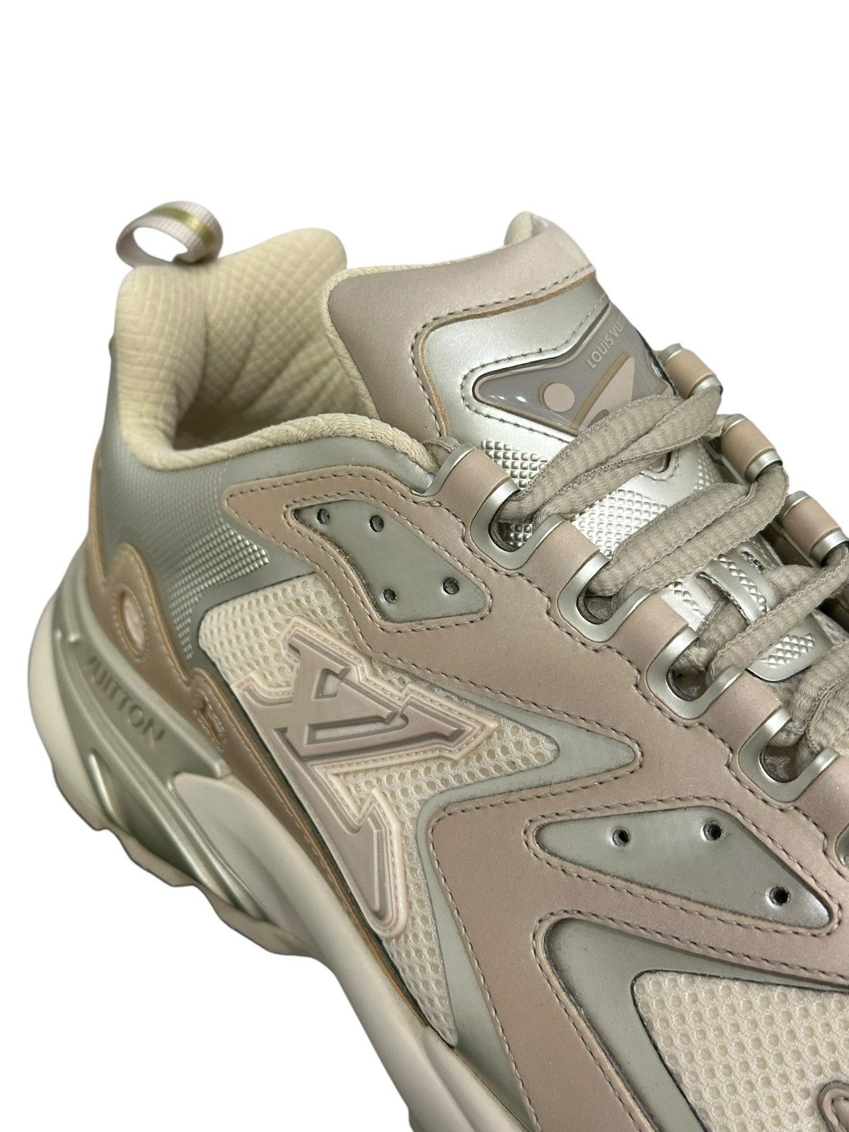 Louis Vuitton LOUIS VUITTON Runner Tatic Sneakers Size 10M (8.5LV) Size US 10 / EU 43 - 7 Thumbnail