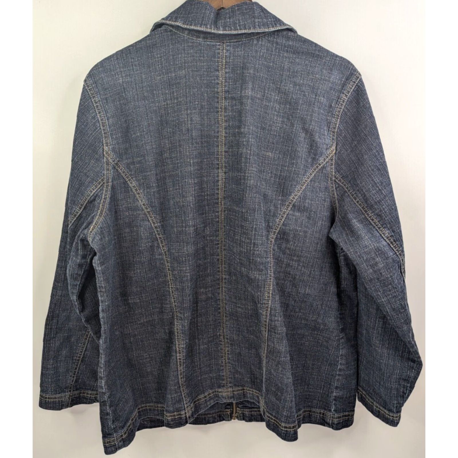 Denime Liz & Me Jean Jacket Women's 0X Denim Full Zip Blue Leather Trim Detail Plus Size Jacket Womens Shape Jacket Size 40" / US 18 - 4 Thumbnail