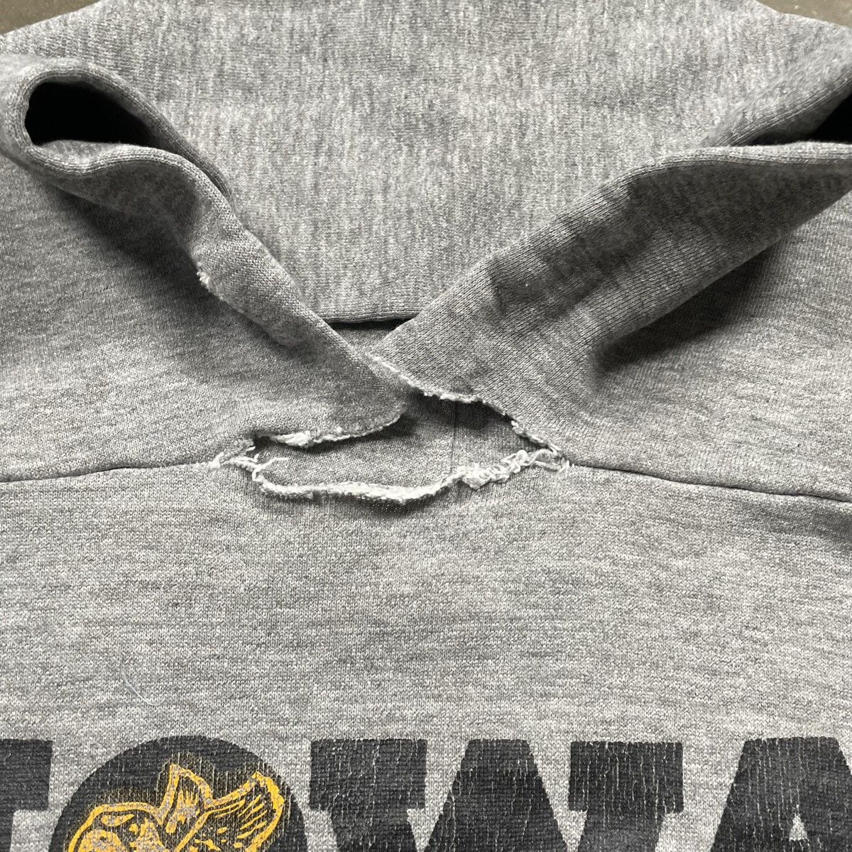 Russell Athletic × Vintage True Vintage 1970s Iowa Hawkeyes College Russell Hoodie Gray Size US S / EU 44-46 / 1 - 9 Thumbnail
