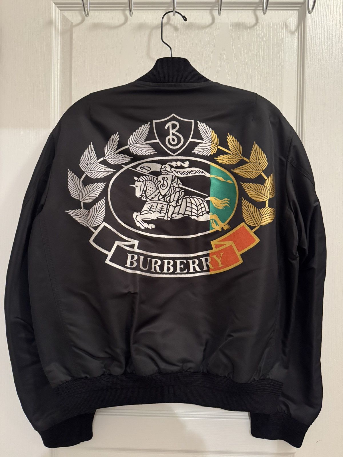 Burberry Burberry Equestrian Knight Bomber Jacket Size US S / EU 44-46 / 1 - 1 Thumbnail