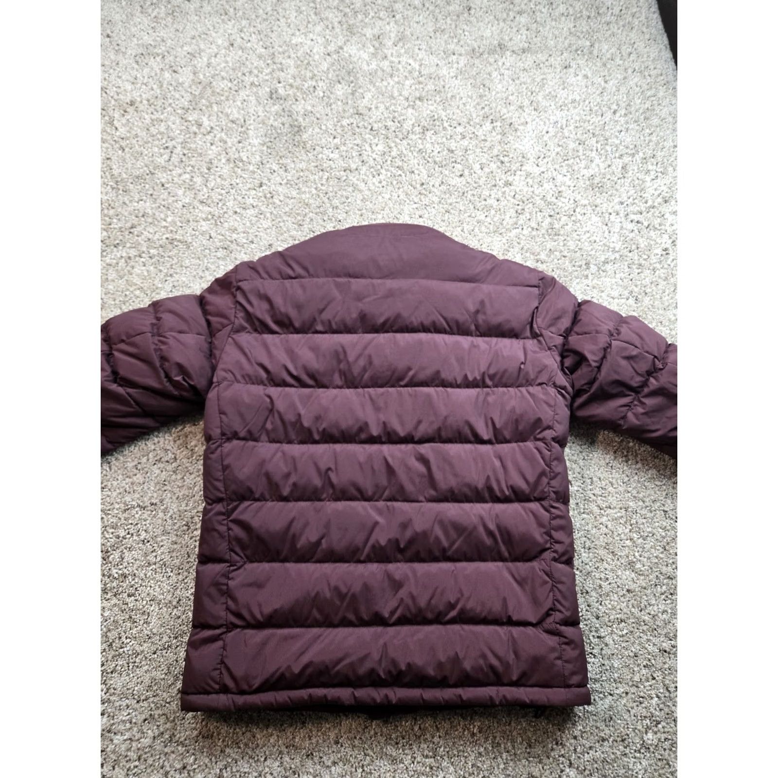 Uniqlo Uniqlo Down Jacket Womens L Burgundy Quilted Full Zip Pockets Lightweight Size L / US 10 / IT 46 - 6 Thumbnail