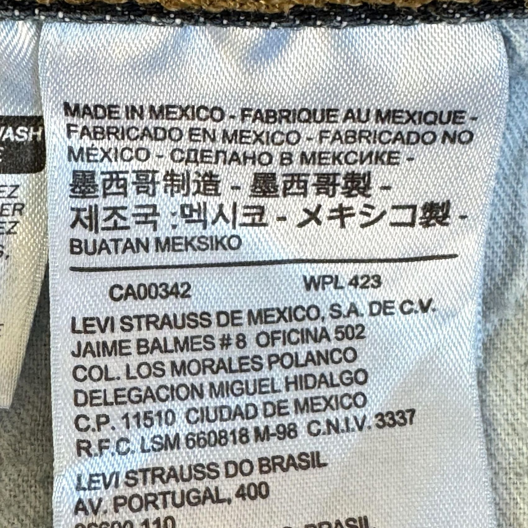 Levi's Levi's 501 Jeans Mens 40x30 Blue Distressed Button Fly Whiskered Denim Pants Jeans Mens 40x30 Blue Distressed Button Fly Whiskered Denim Pants Size US 40 / EU 56 - 7 Thumbnail