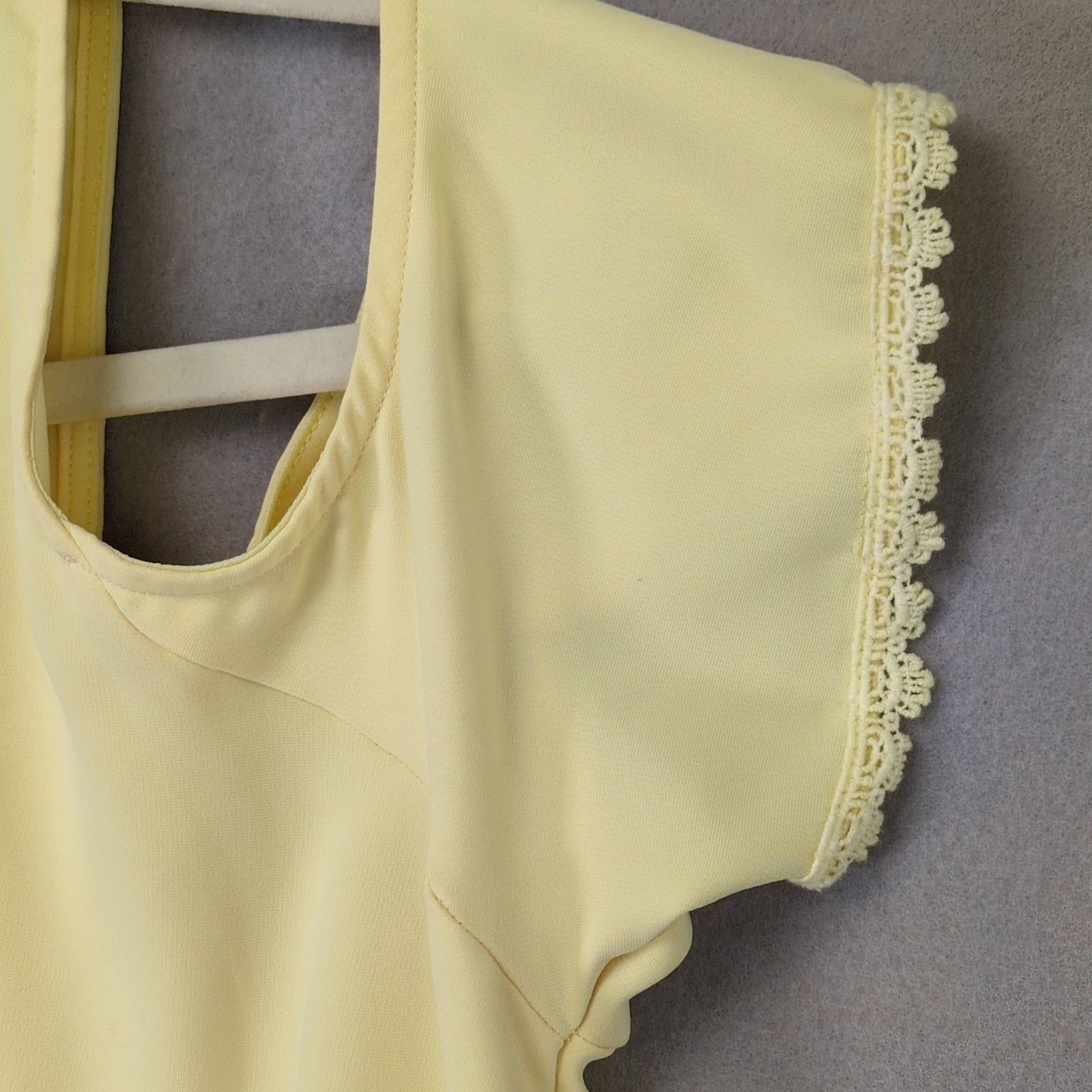 Other Everly Butter Yellow Open Shoulder V-Neck Mini Dress Size L / US 10 / IT 46 - 5 Thumbnail