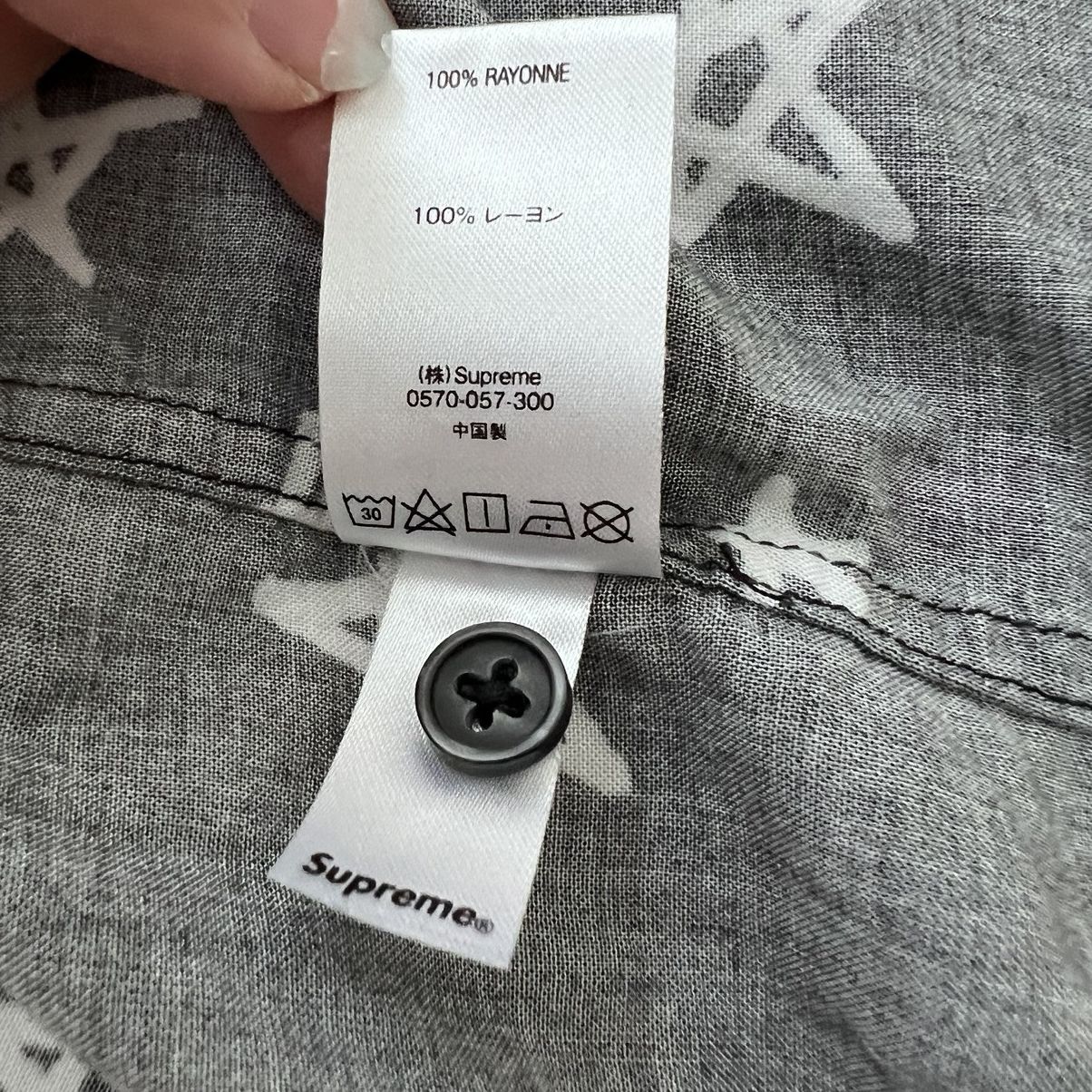 Supreme supreme daniel johnston stars rayon devil shirt button up Size US M / EU 48-50 / 2 - 3 Thumbnail