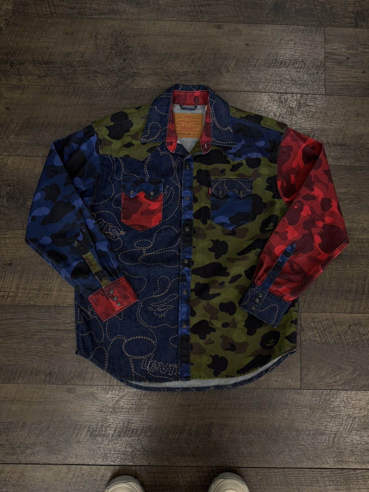 Bape × Levi's Bape x Levi's Denim Jacket Multi Camo Size US L / EU 52-54 / 3 - 1 Thumbnail