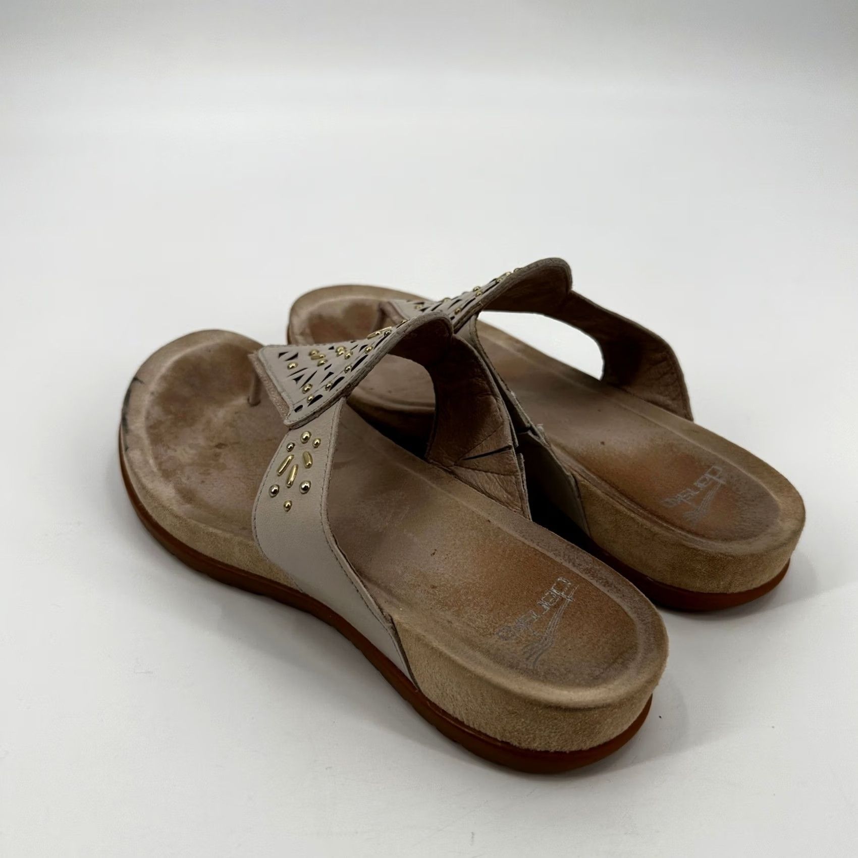 Dansko VINTAGE Dansko Benita Flip Flop Sandal 38 Ivory Leather Studded Laser Cut Thong Sandals Womens Size US 8 / IT 38 - 3 Thumbnail