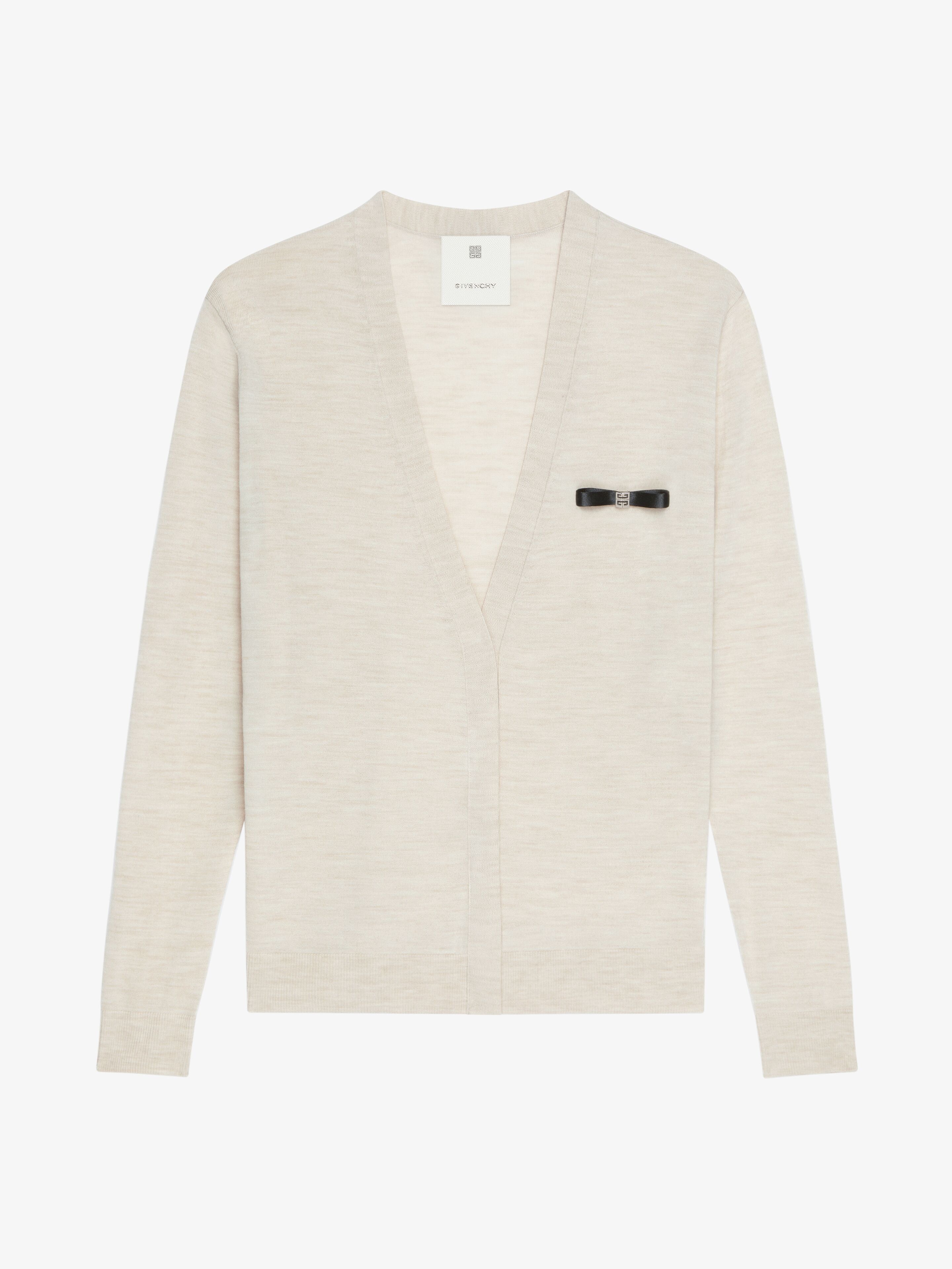 Givenchy o1srvl11e0325 Cardigan In Wool With 4G Bow Detail Sea Salt Size XL / US 12-14 / IT 48-50 - 1 Thumbnail