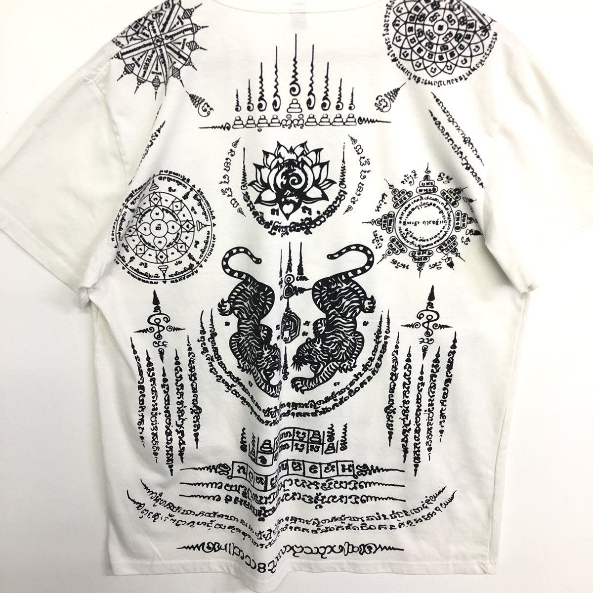 Japanese Brand Amina Sak Yant Twin Tiger Motive Miror Print Shirt Size US M / EU 48-50 / 2 - 9 Thumbnail