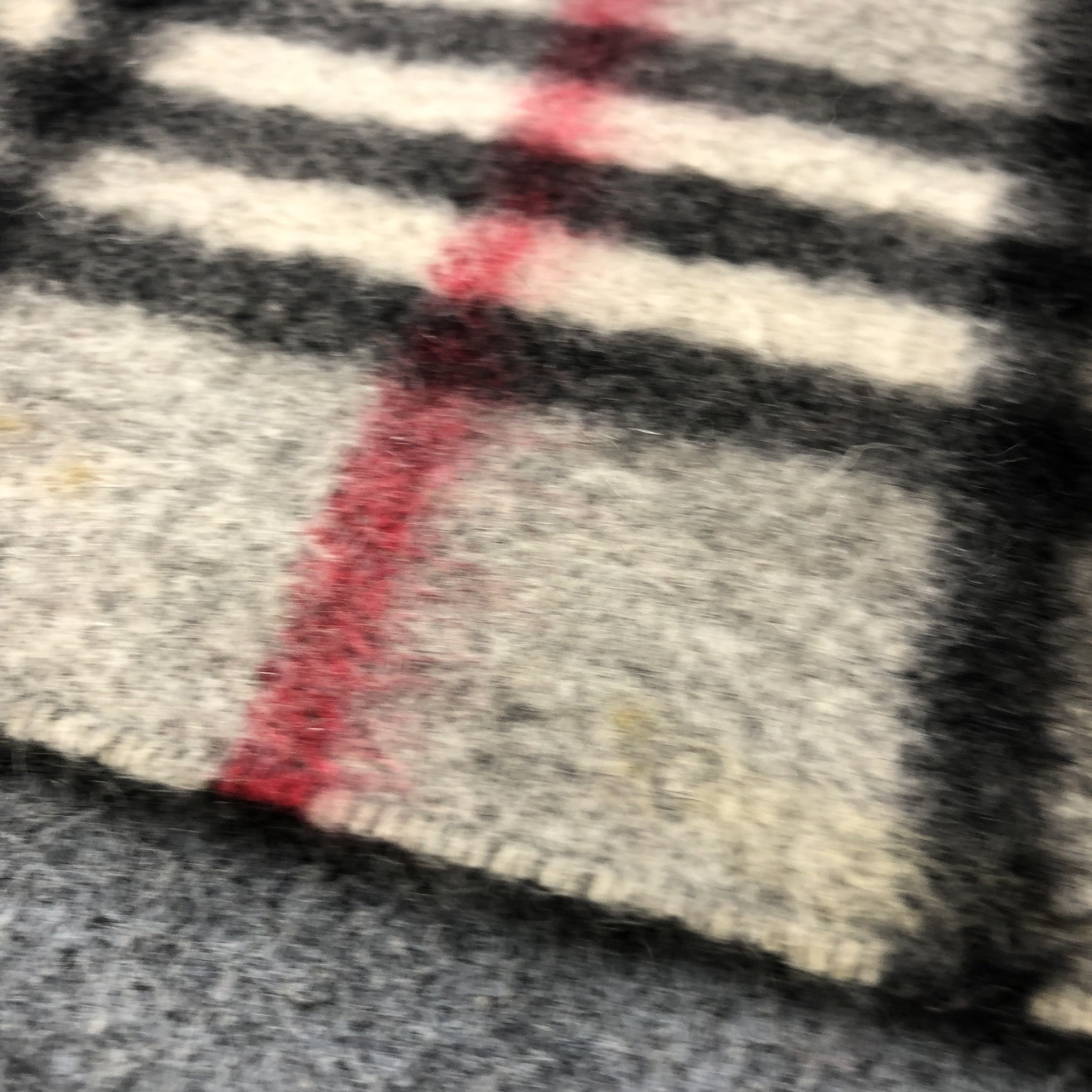 Burberry Burberry Nova Check Grey Cashmere Scarf Muffler V738 Size ONE SIZE - 6 Thumbnail