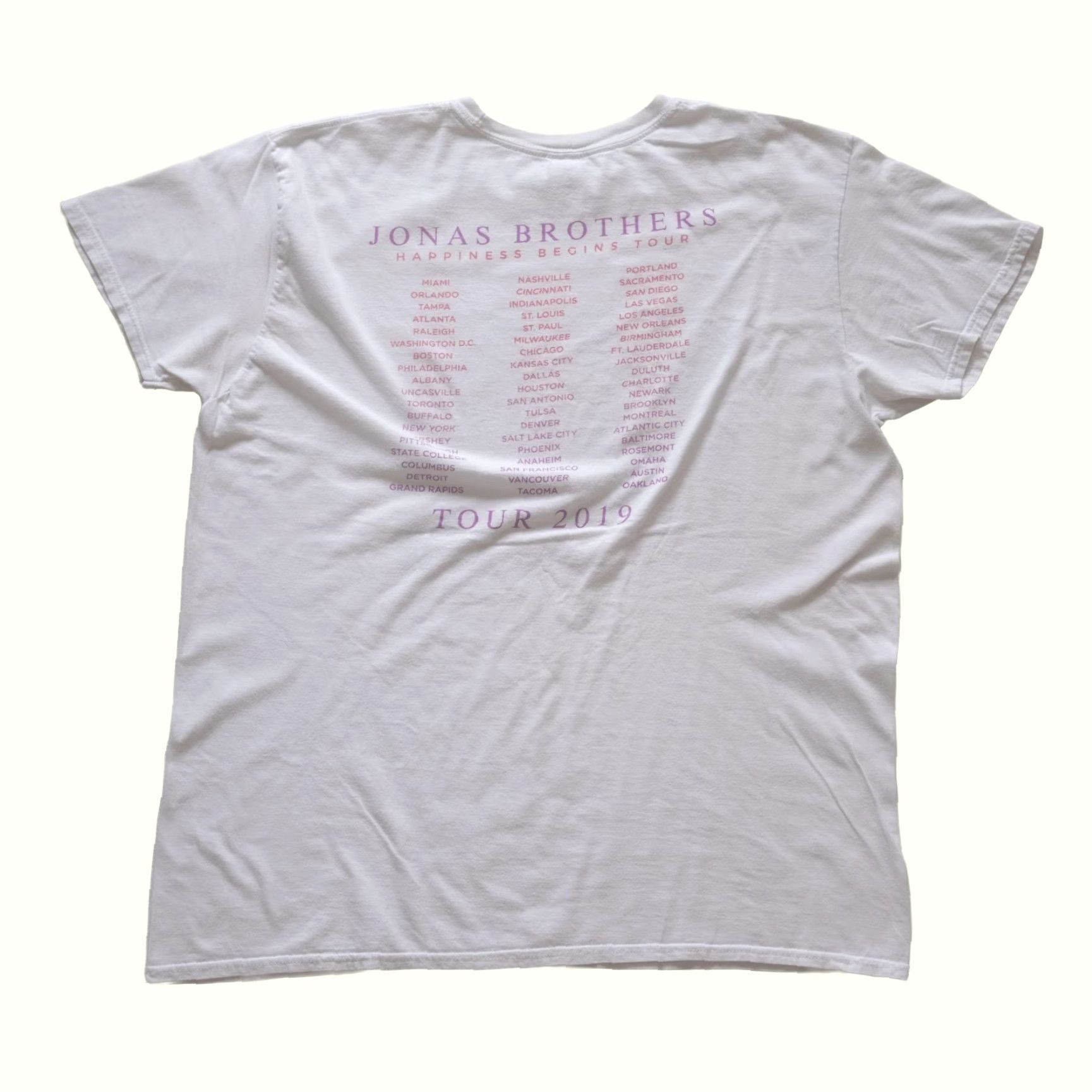 Gildan VINTAGE Jonas Brothers Rock Tour T-Shirt Gray White Cotton Men XL Graphic Print Music 90s Y2K Official Licensed Gildan 5000 Short Sleeve Crew Neck Size US XL / EU 56 / 4 - 3 Thumbnail