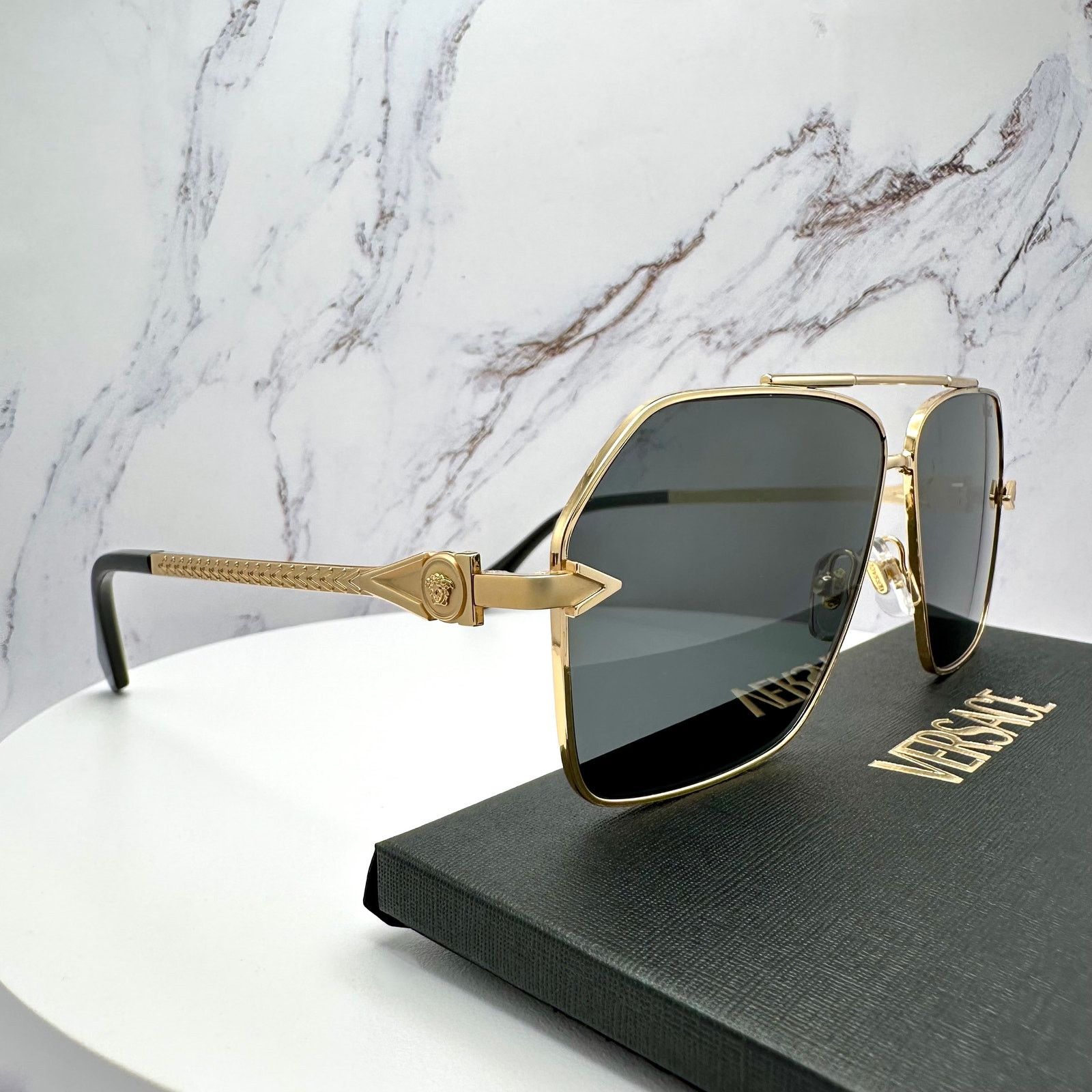 Versace New VERSACE Gold Metal Square Pilot Aviator Sunglasses Size ONE SIZE - 20 Thumbnail