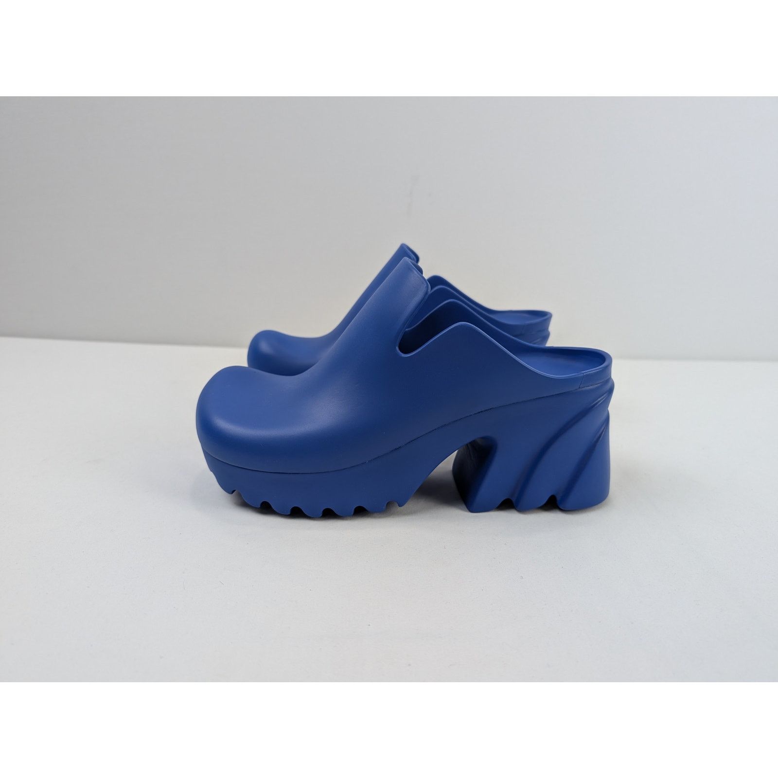Bottega Veneta o1rshd1 Gel Rubber Pump Micro Rubber Boots in Cobalt Size US 9 / IT 39 - 10 Thumbnail