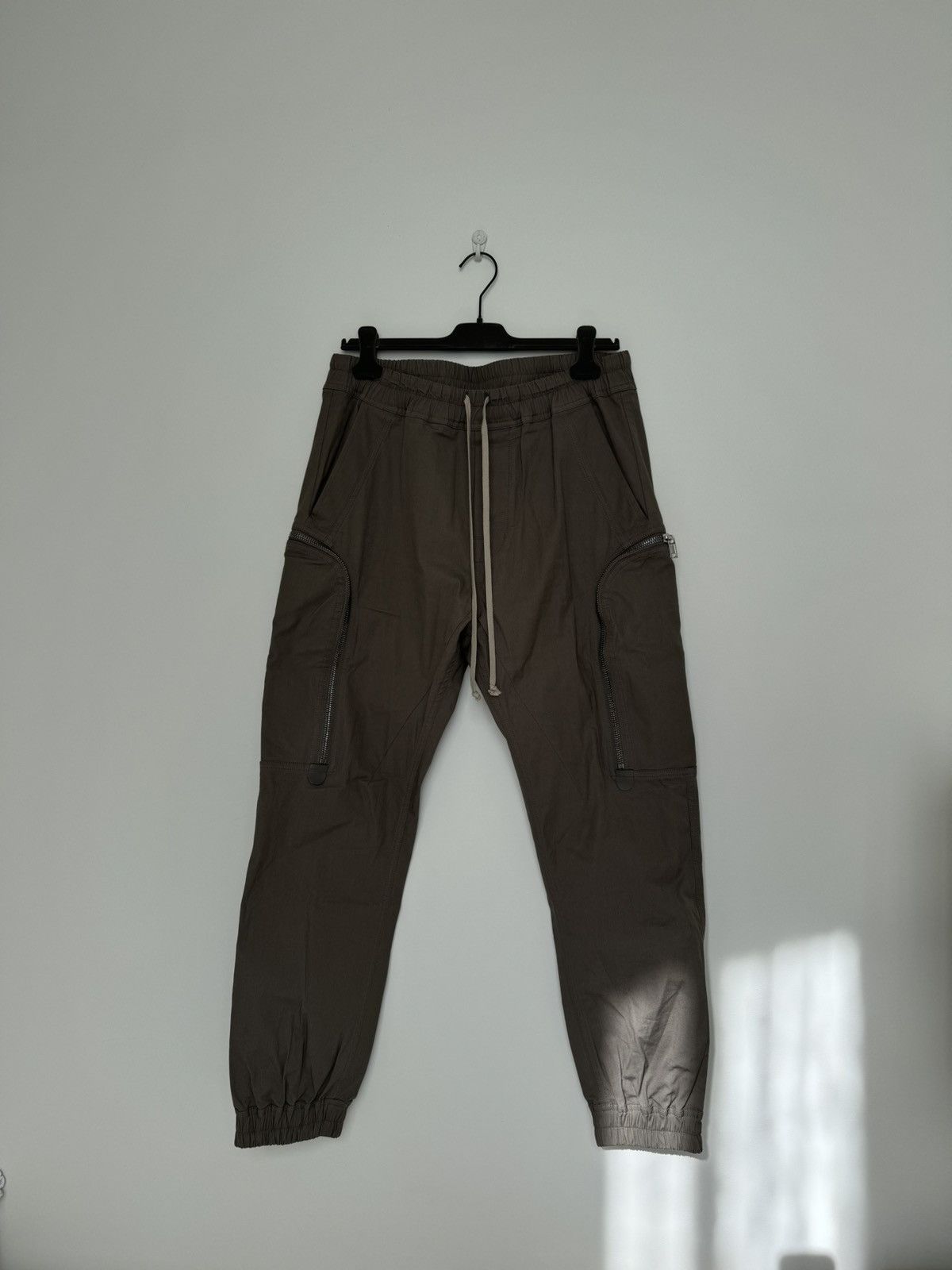 Rick Owens RICK OWENS Cotton-blend twill cargo trousers Size US 36 / EU 52 - 1 Thumbnail