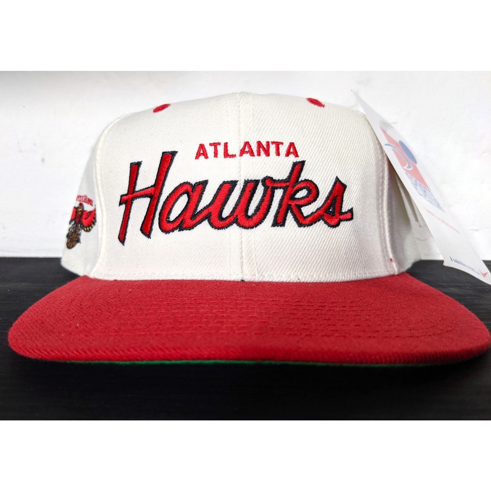 NBA × Sports Specialties NWT Atlanta Hawks 90s SCRIPT Specialties snapback NBA vtg Size ONE SIZE - 3 Thumbnail