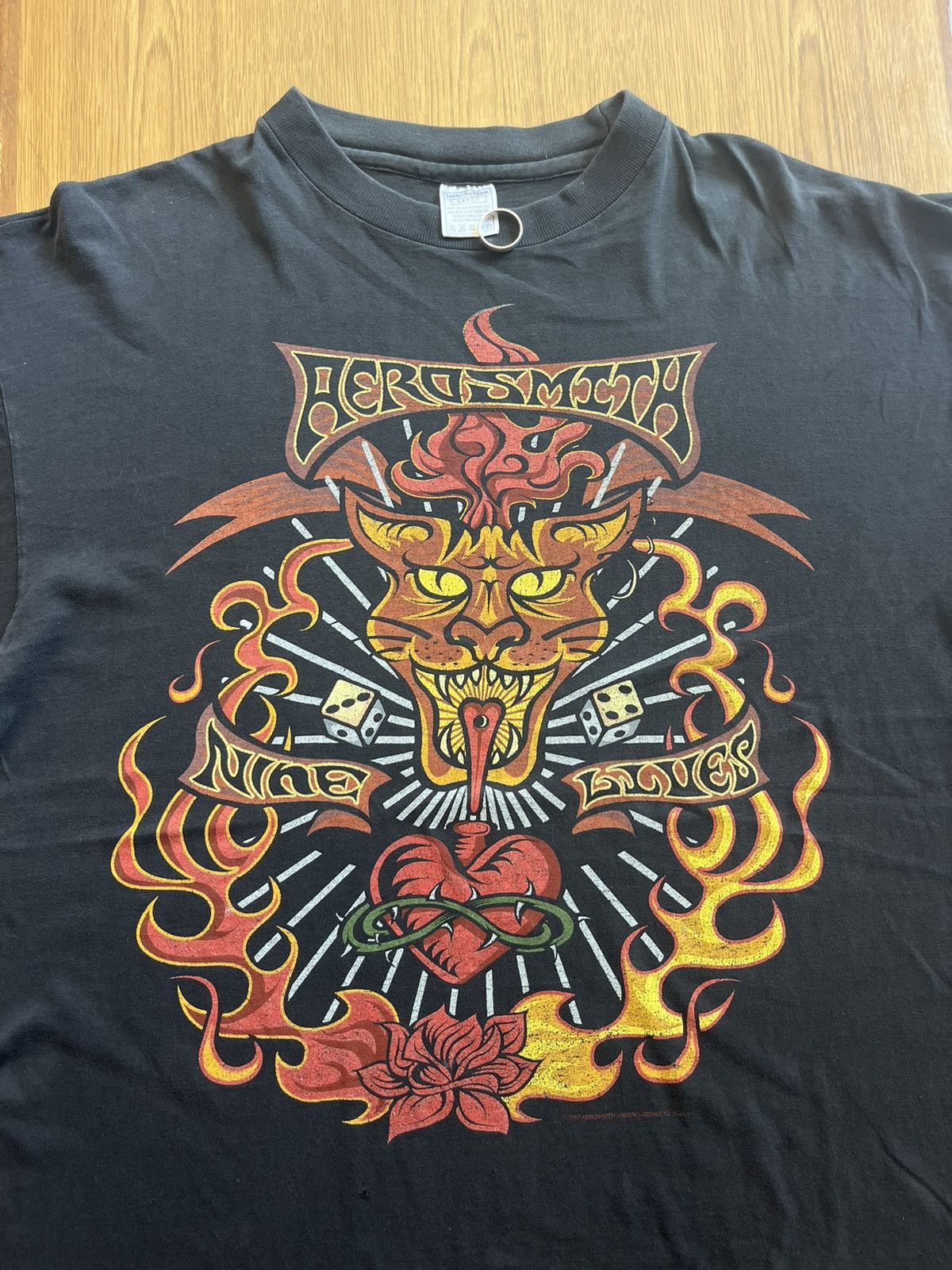 Aerosmith Vintage AEROSMITH Nine Lives 1997’s Tshirt Size US L / EU 52-54 / 3 - 6 Thumbnail