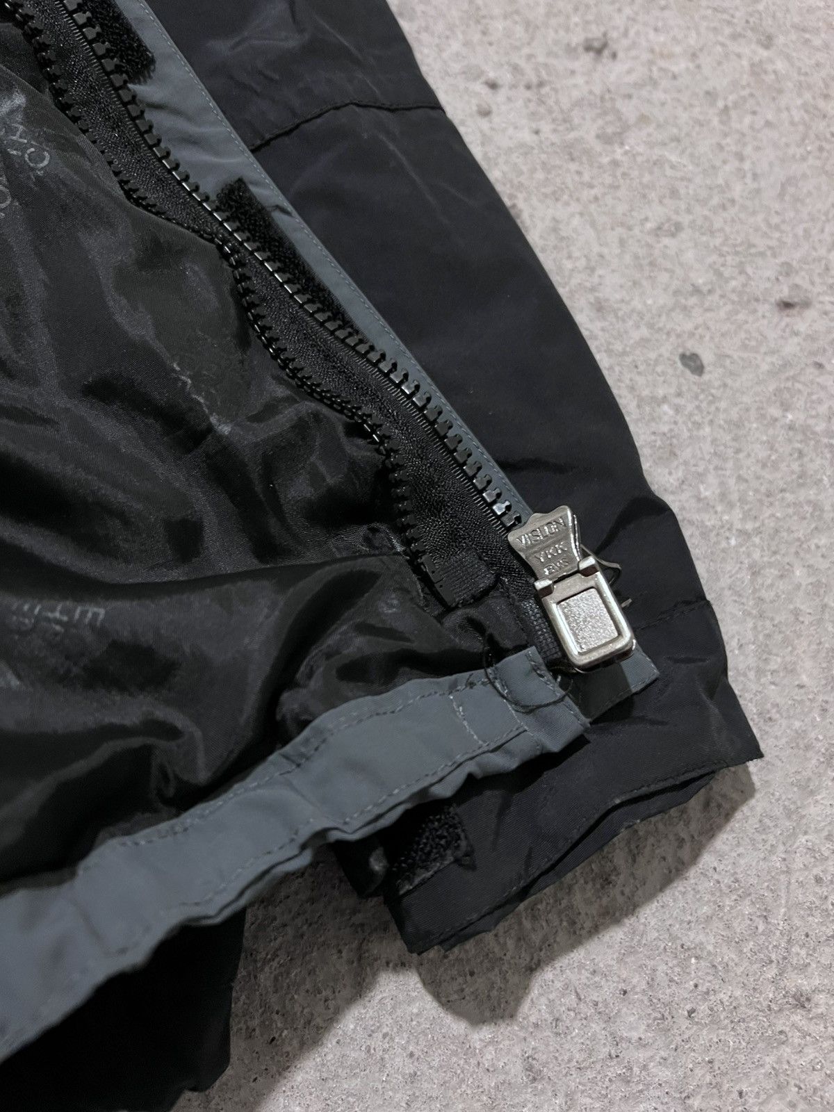 The North Face Vintage The North Face Gore-tex Jacket Size US L / EU 52-54 / 3 - 6 Thumbnail