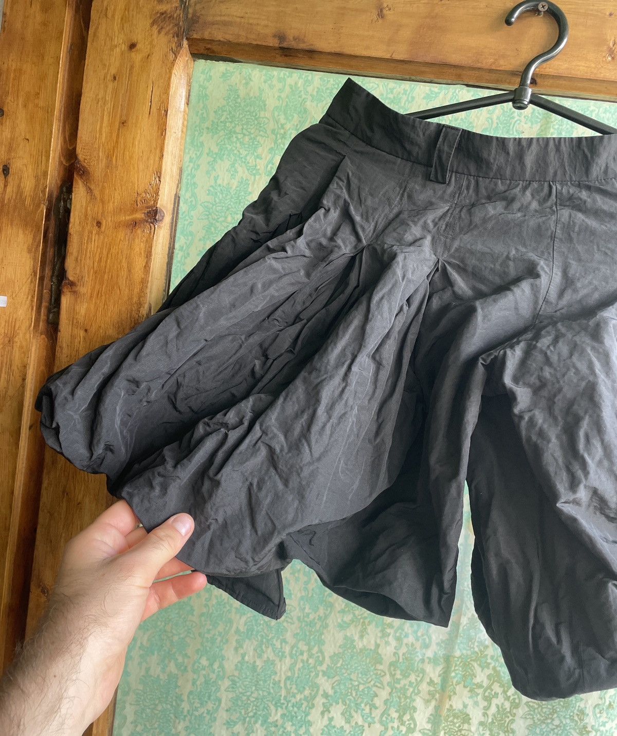 Emporio Armani Emporio Armani Black Asymmetric Balloon Hakama Shorts Skirt Size 26" / US 2 / IT 38 - 14 Thumbnail