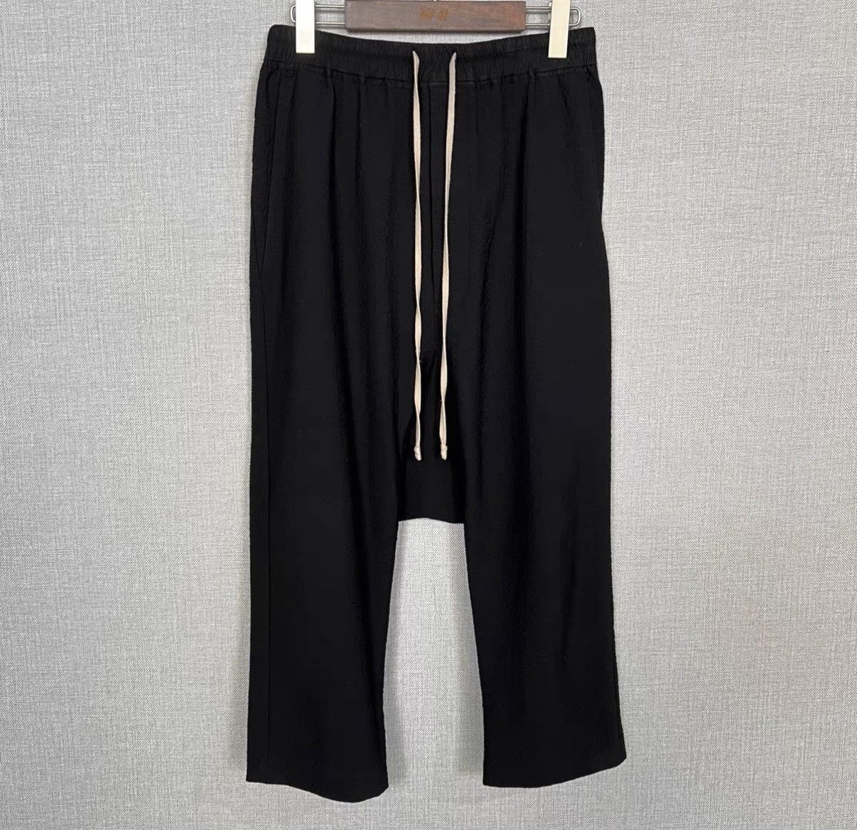 Rick Owens Rick Owens Drawstring Wool Drop-Crotch Cropped Pants Size US 36 / EU 52 - 1 Thumbnail