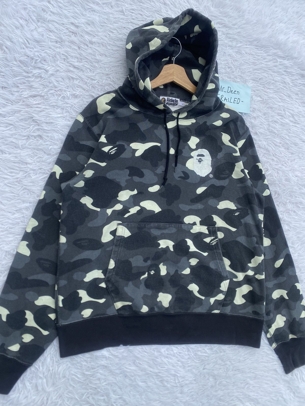 Bape Rare BAPE City Camo Glow In Dark Pullover Hoodie/Sweater Size US L / EU 52-54 / 3 - 5 Thumbnail