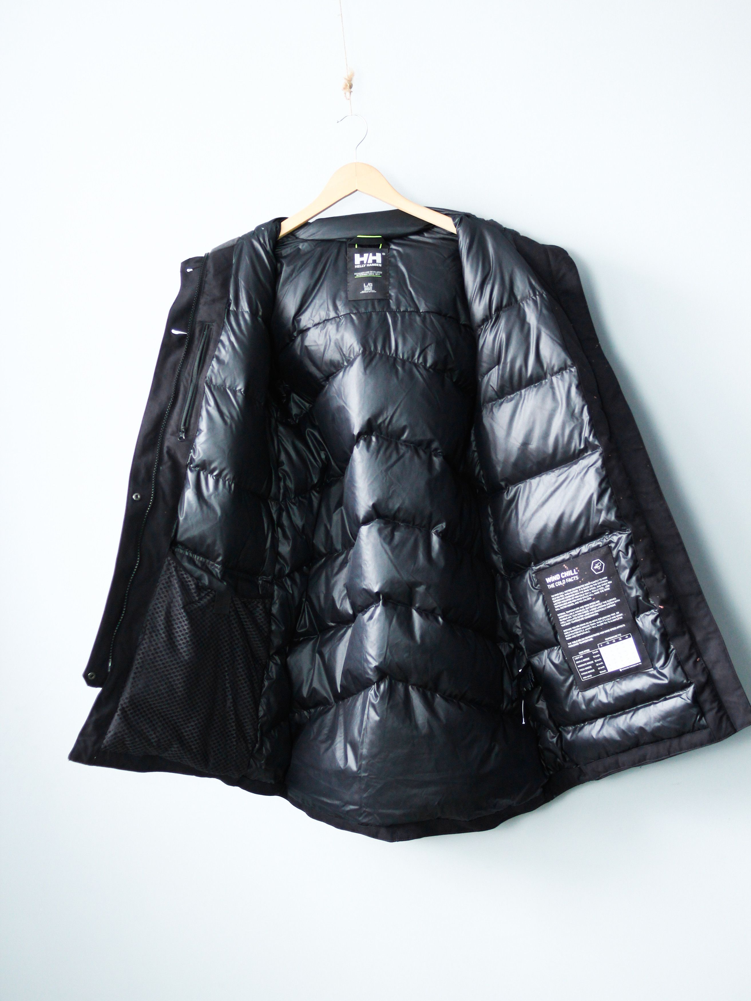 Helly Hansen Helly Hansen Womens Longyear Down Parka in L black Size L / US 10 / IT 46 - 4 Thumbnail