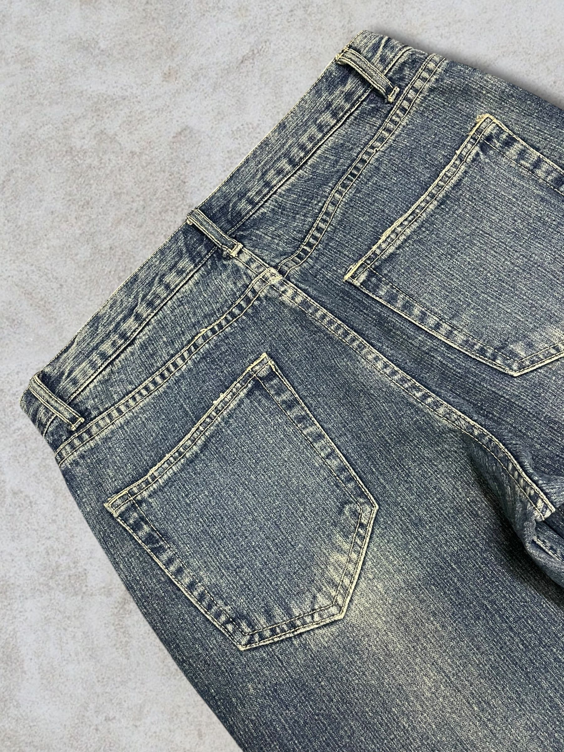 Japanese Brand Vintage Japanese Distressed Sand Washed Whiskering Jeans Size US 32 / EU 48 - 7 Thumbnail