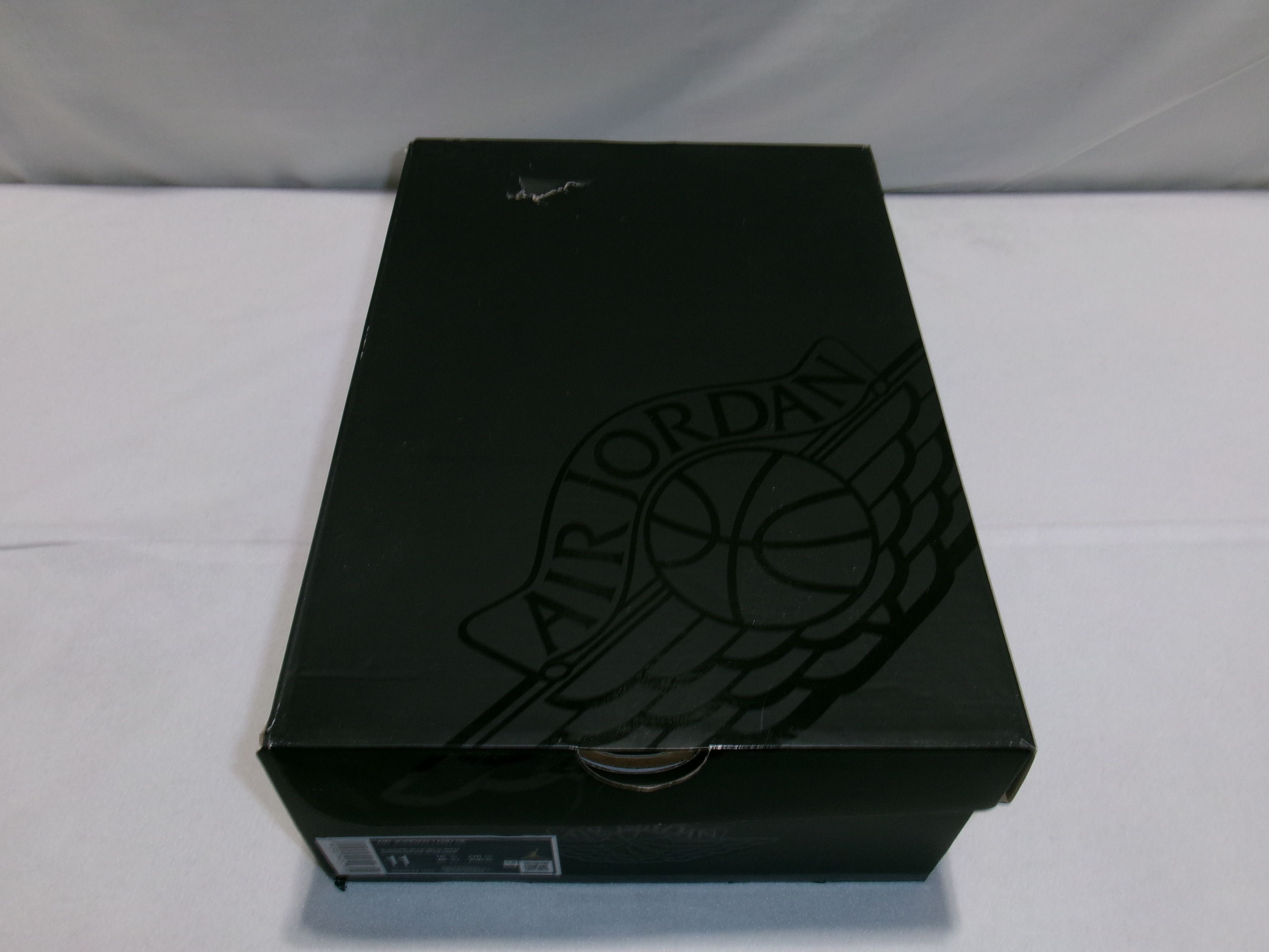 Jordan Brand Jordan 1 Mid Patent 'Black Gold' Size US 11 / EU 44 - 13 Thumbnail