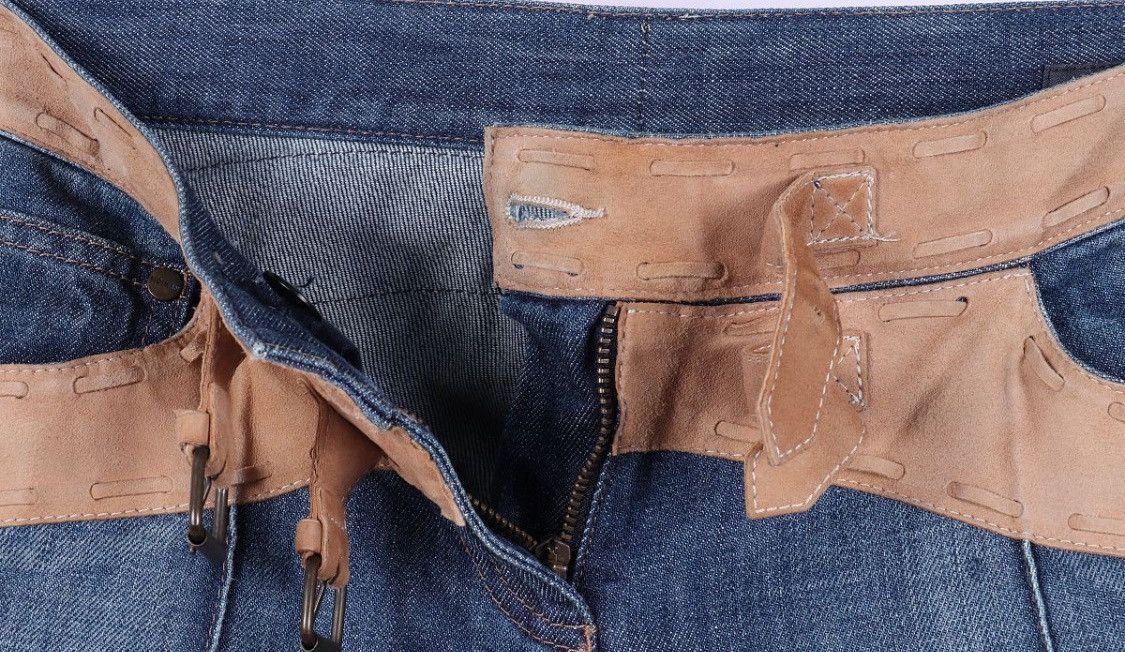 Alexander McQueen Alexander McQueen 2005 Cowboy Belt Detail Denim Jeans Size 28" / US 6 / IT 42 - 4 Thumbnail