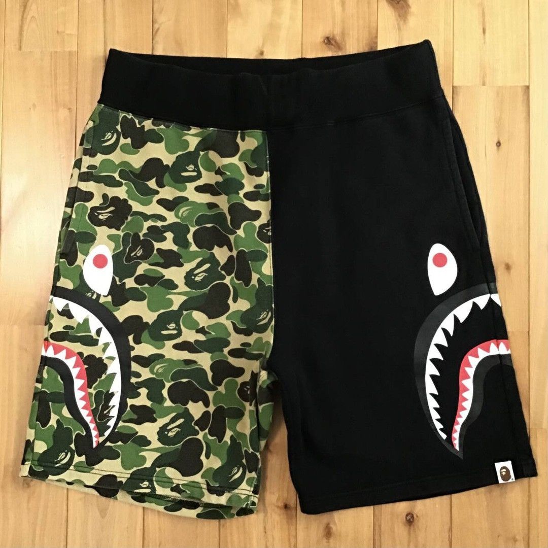 Bape BAPE Side Shark sweat shorts ABC camo green APE ★size L Size US 34 / EU 50 - 1 Thumbnail