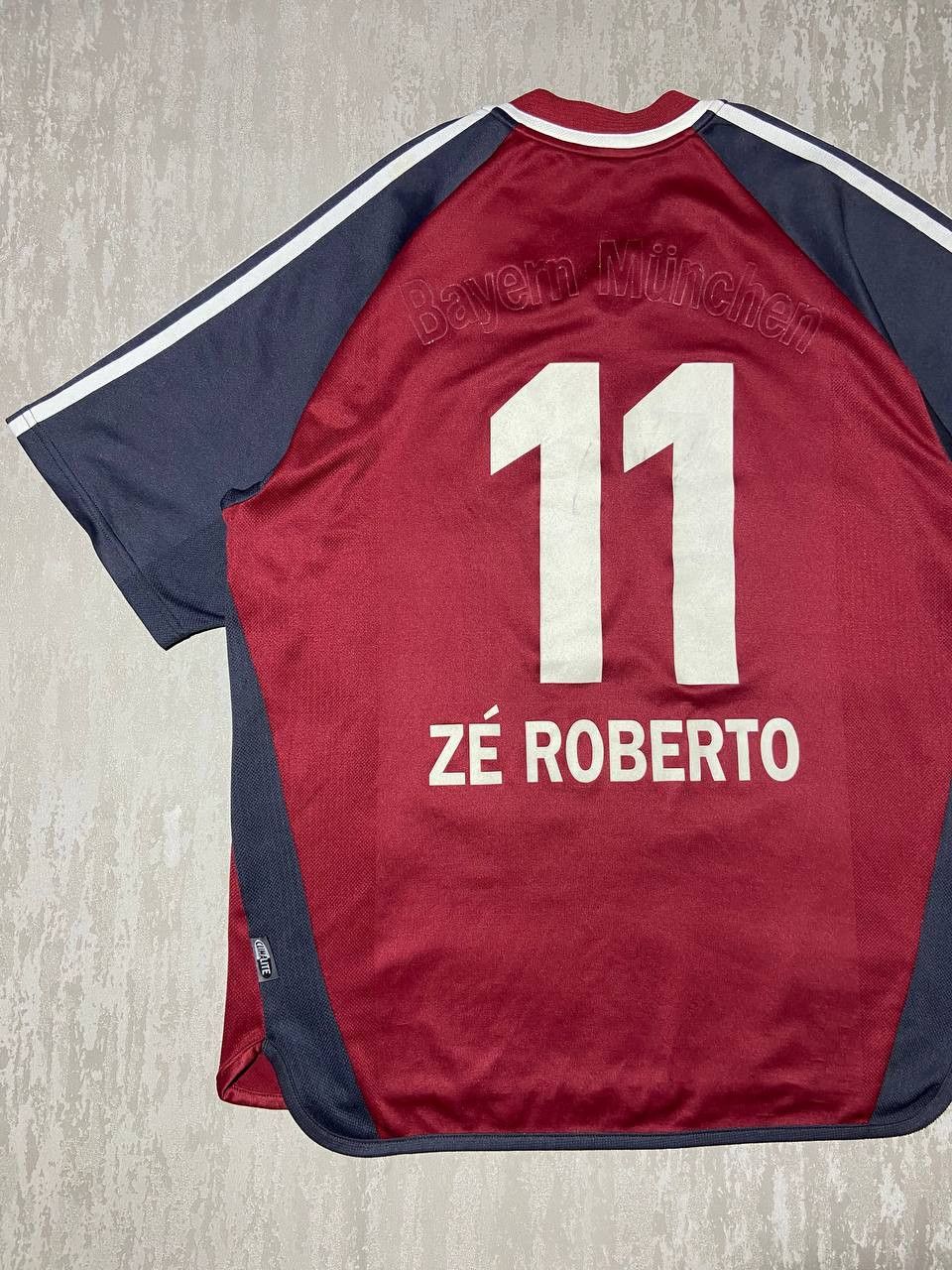 Adidas × Vintage Adidas FC Bayern Munich Jersey Z-Roberto 2002/03 T-Mobile Size US XL / EU 56 / 4 - 12 Thumbnail