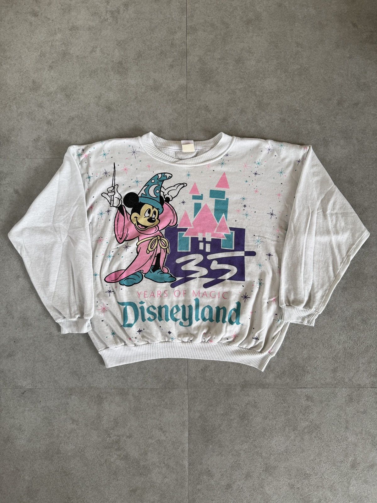 Disney × Mickey Mouse × Vintage *RARE* VINTAGE 90s DISNEYLAND MICKEY 35 YEARS OF MAGIC SWEAT Size US M / EU 48-50 / 2 - 4 Thumbnail