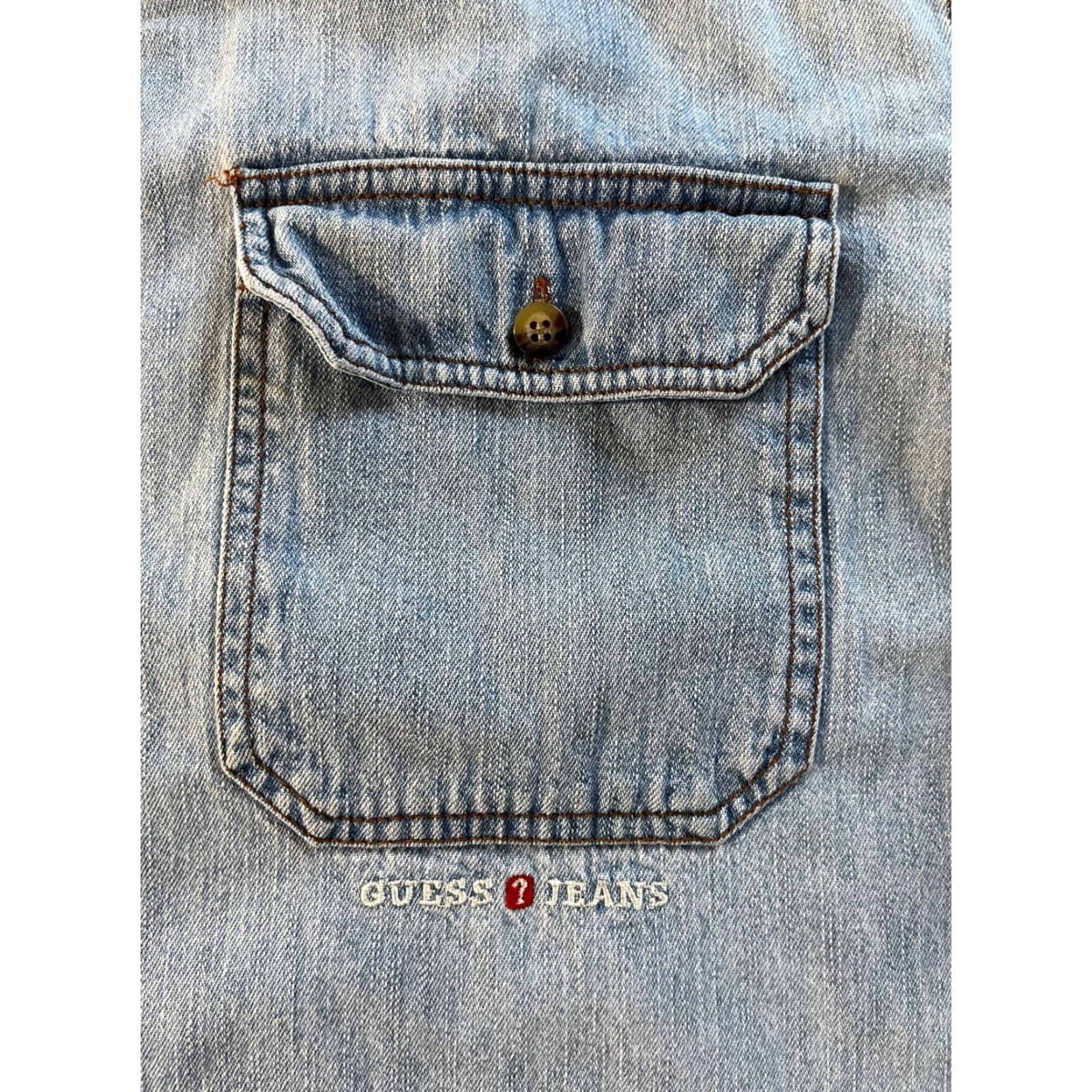 Guess VINTAGE Guess Denim Shirt Mens Button-Up LS 90s Americana Size L Blue Cotton Embroidered Pockets Size US L / EU 52-54 / 3 - 7 Thumbnail