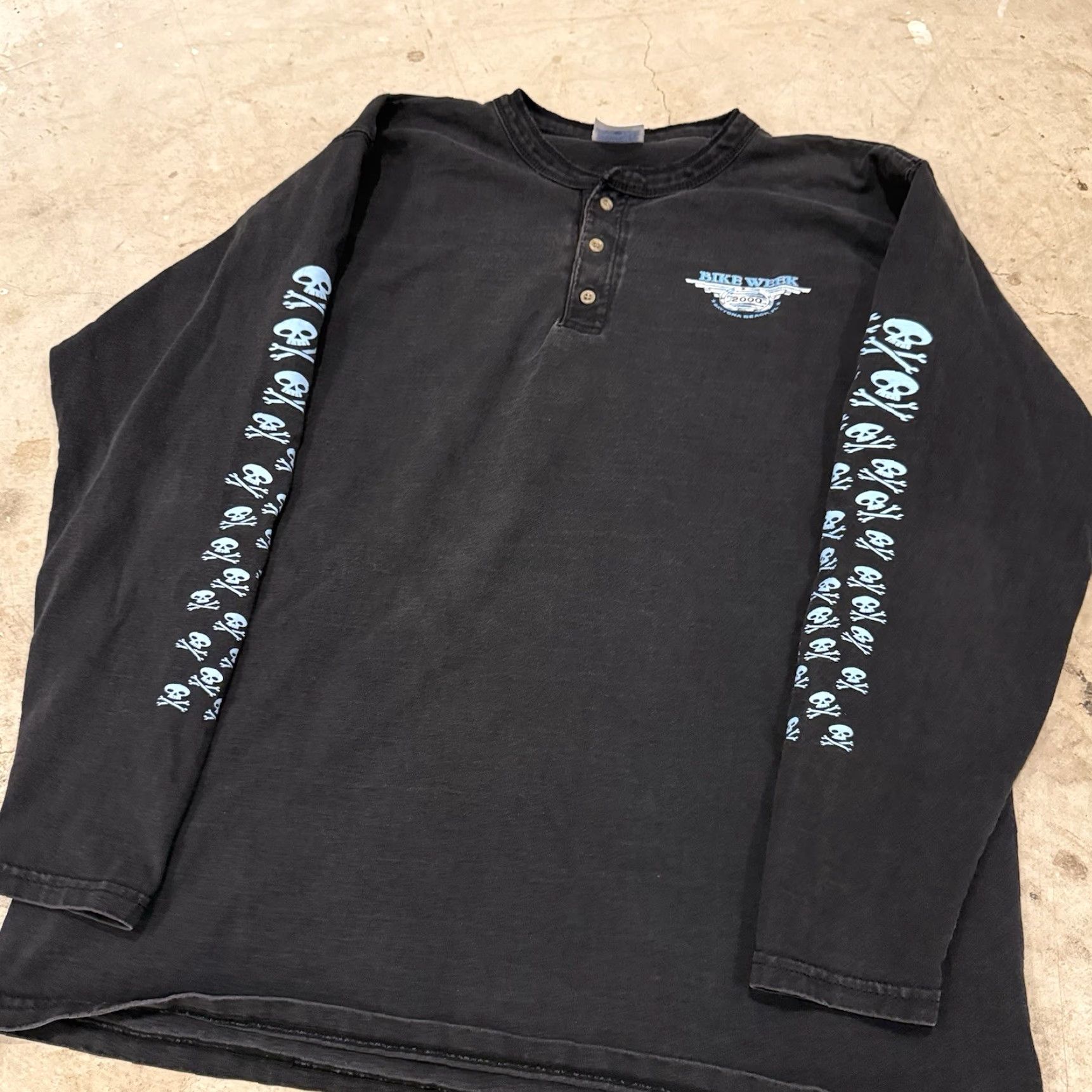 Vintage VINTAGE 90s Bike Rally Hog Skulls Long Sleeve Henley Mens Large CRAZY GRAPHIC Shirt Size US L / EU 52-54 / 3 - 5 Thumbnail