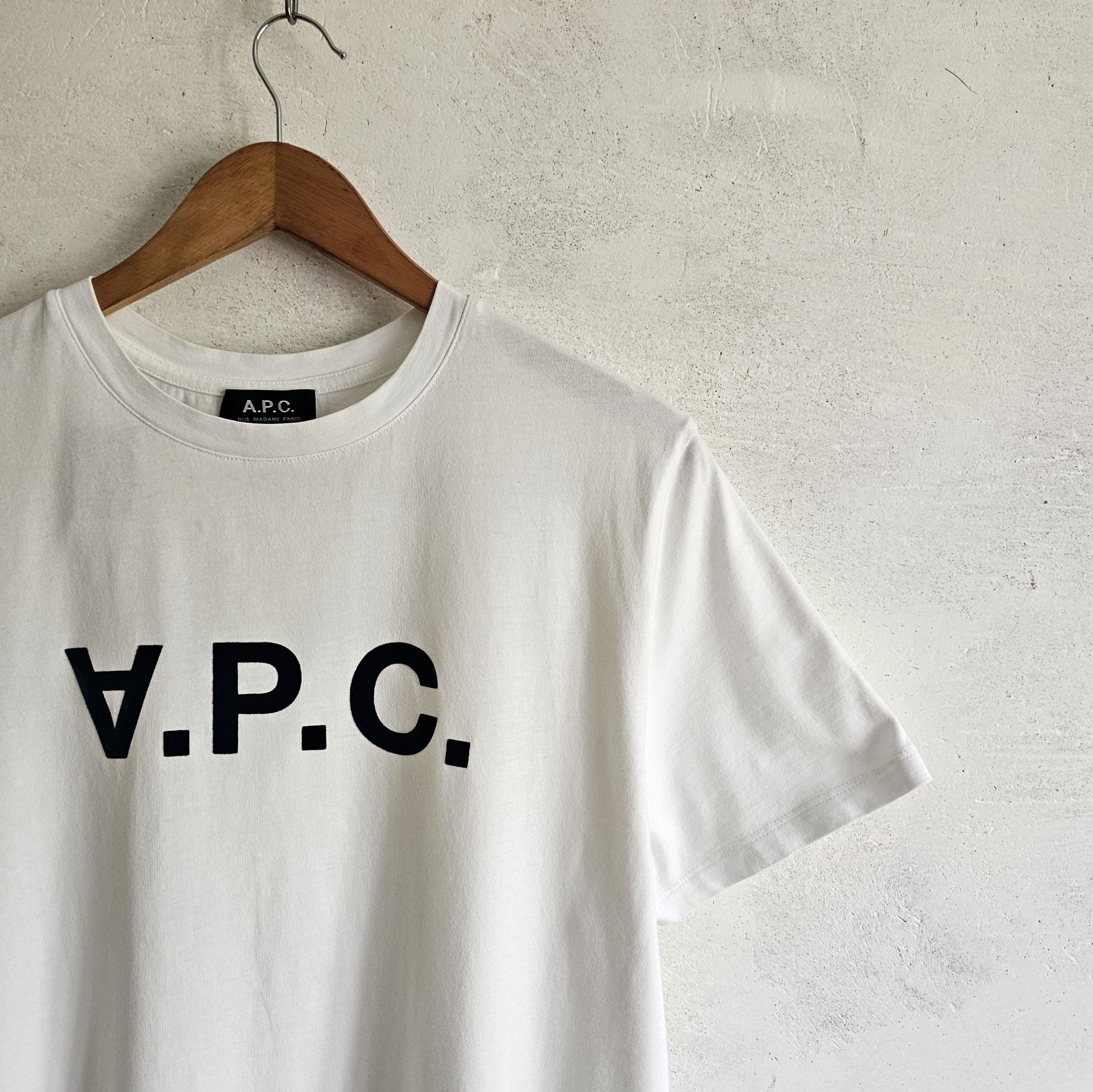 A.P.C. A.P.C. whyte t-shirt Size US XL / EU 56 / 4 - 2 Thumbnail
