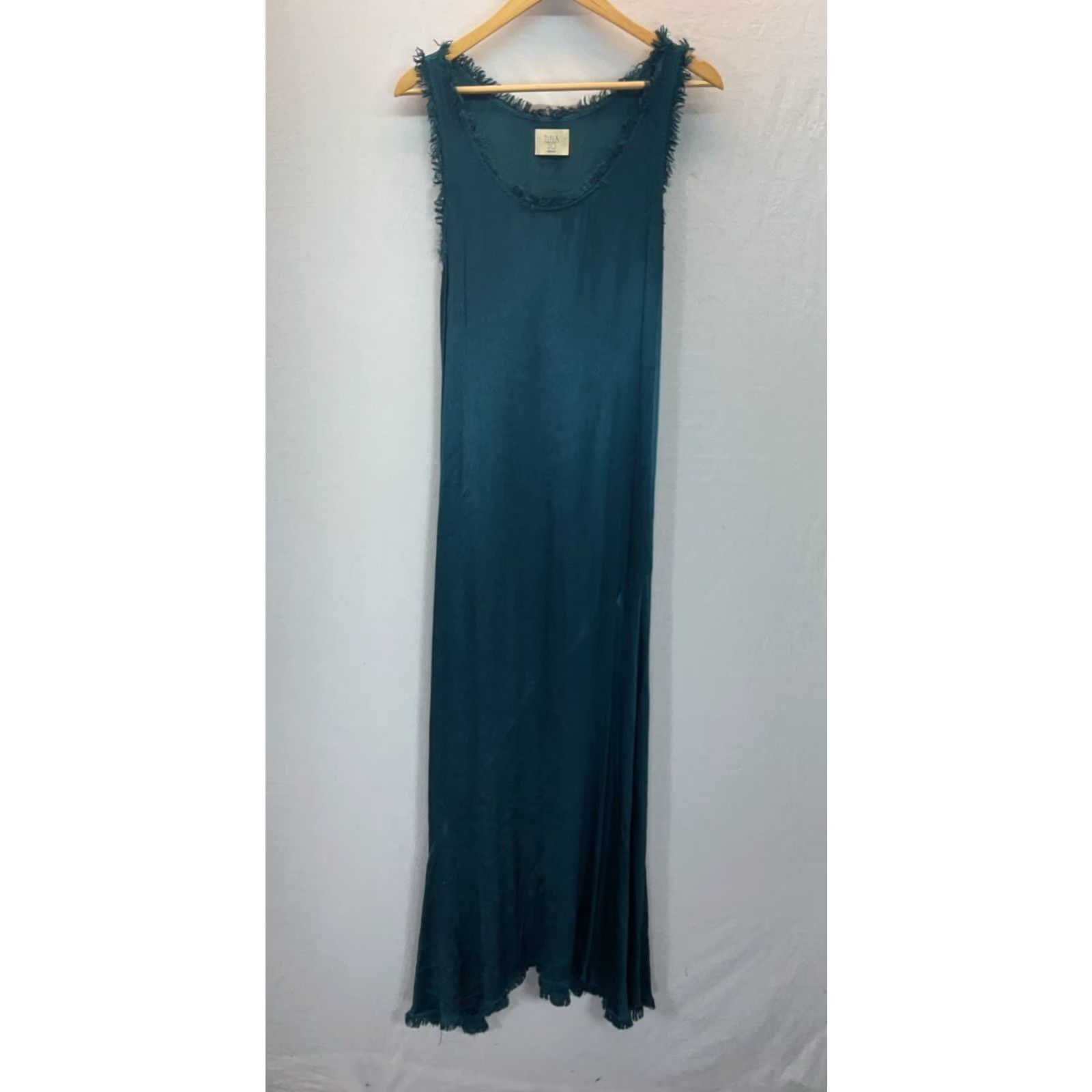 Tina Jo Anthropologie Maxi Dress - Green Satin Rayon Slip Tank, Sleeveless,  Round Neck, Long, M, Regular, Women - www.bongoclub.cl