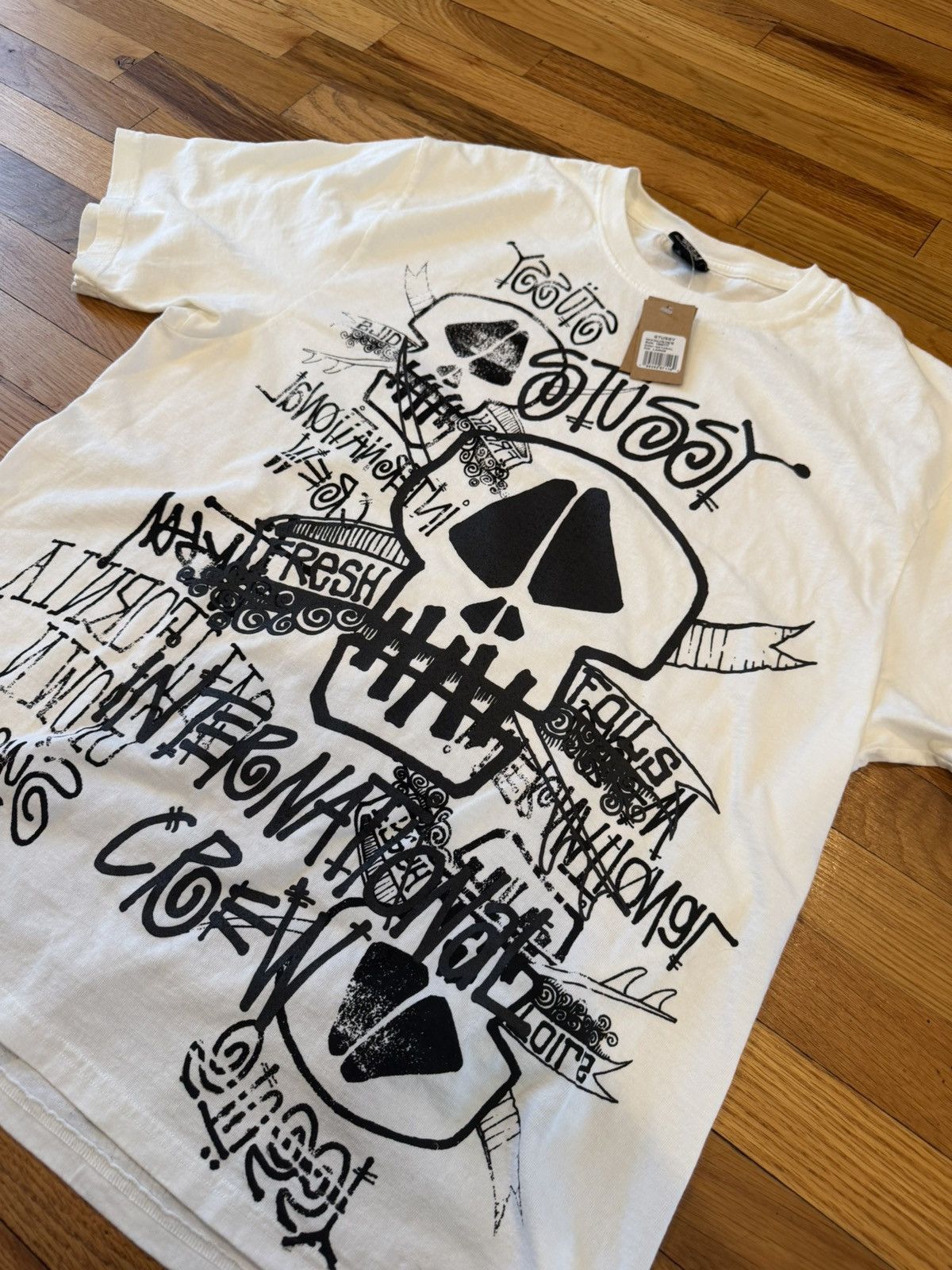 Stussy STUSSY SKULLS TEE PIGMENT DYED Size US L / EU 52-54 / 3 - 1 Thumbnail
