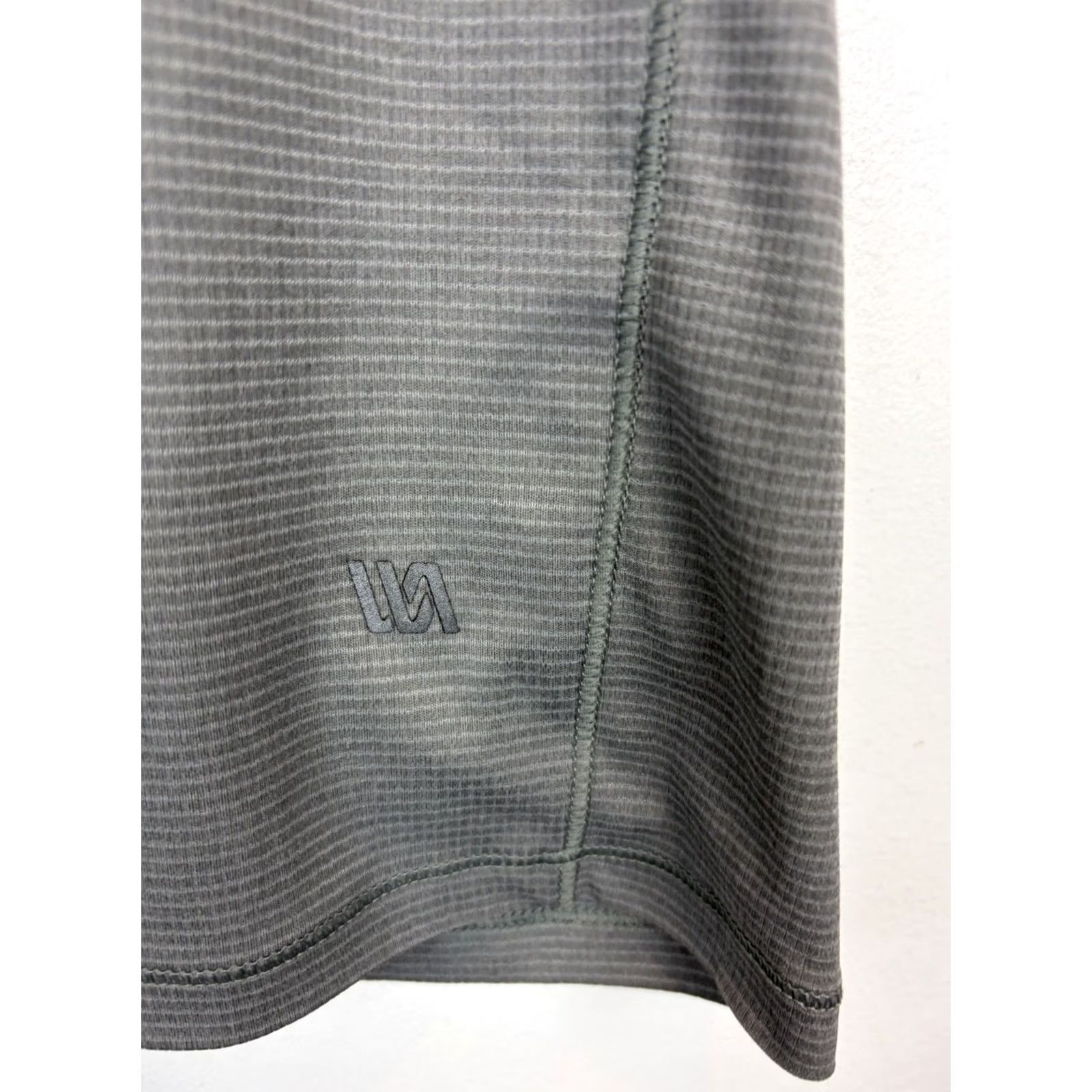 Vintage VRST Shirt Mens Large Short Sleeve Gray Tee Running Lightweight Athletic Size US L / EU 52-54 / 3 - 5 Thumbnail