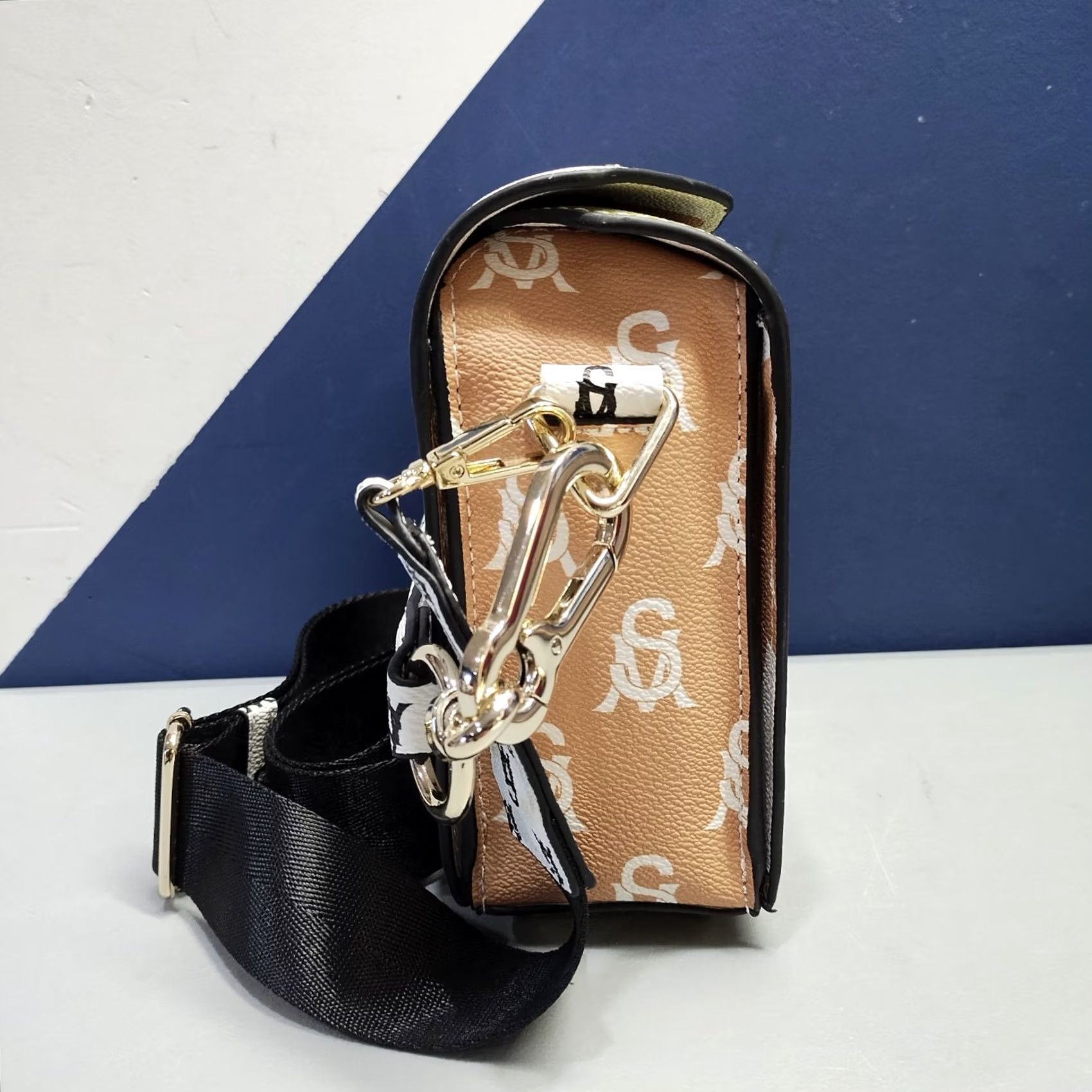 Steve Madden Steve Madden Bag Crossbody Womens Medium Multi Metallic Logo Detachable Strap Size ONE SIZE - 4 Thumbnail
