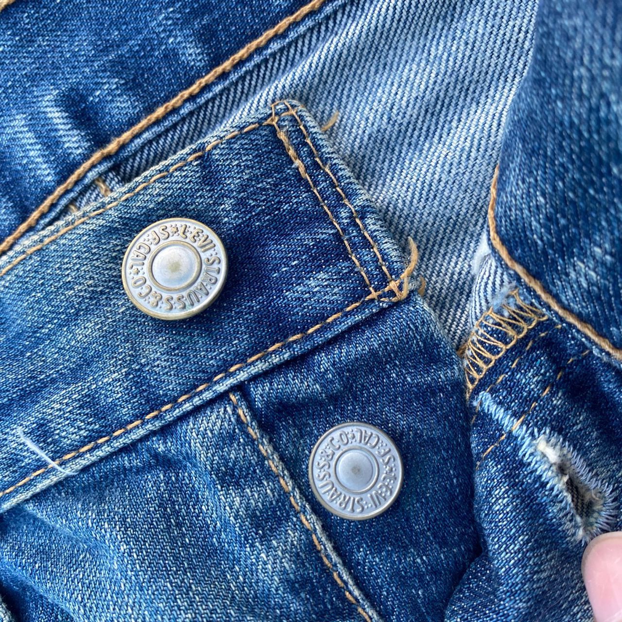 Levi's Vintage Levis 501 Distressed Denim Kurt Cobain Style Size US 32 / EU 48 - 15 Thumbnail