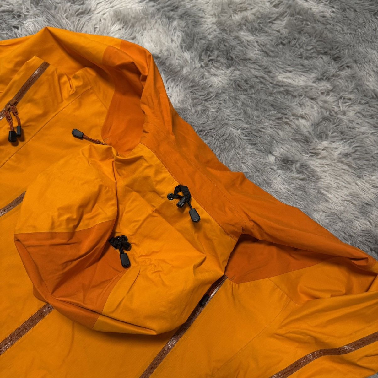 Arc'teryx Arc'teryx Alpha SV Jacket | Size XL | Dynasty Orange Size US XL / EU 56 / 4 - 8 Thumbnail