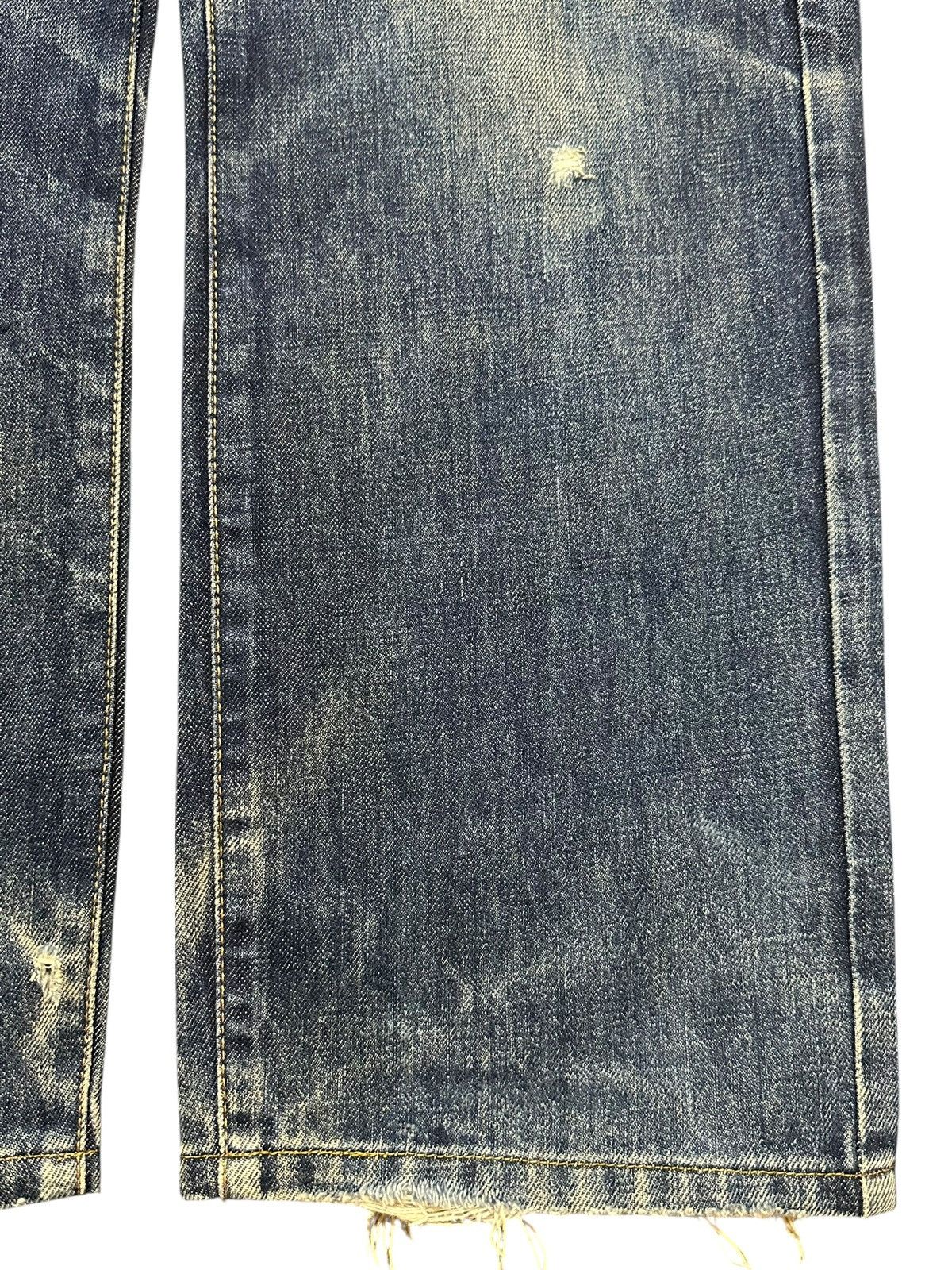 Japanese Brand Vintage Japanese Blue Faded Wash Clawmark Whisker Baggy Fit Size US 30 / EU 46 - 10 Thumbnail
