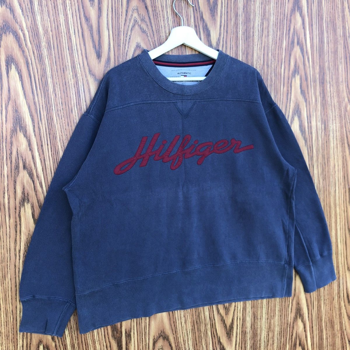 Tommy Hilfiger Vintage Tommy Hilfiger Pullover Sweatshirt Size US L / EU 52-54 / 3 - 2 Thumbnail