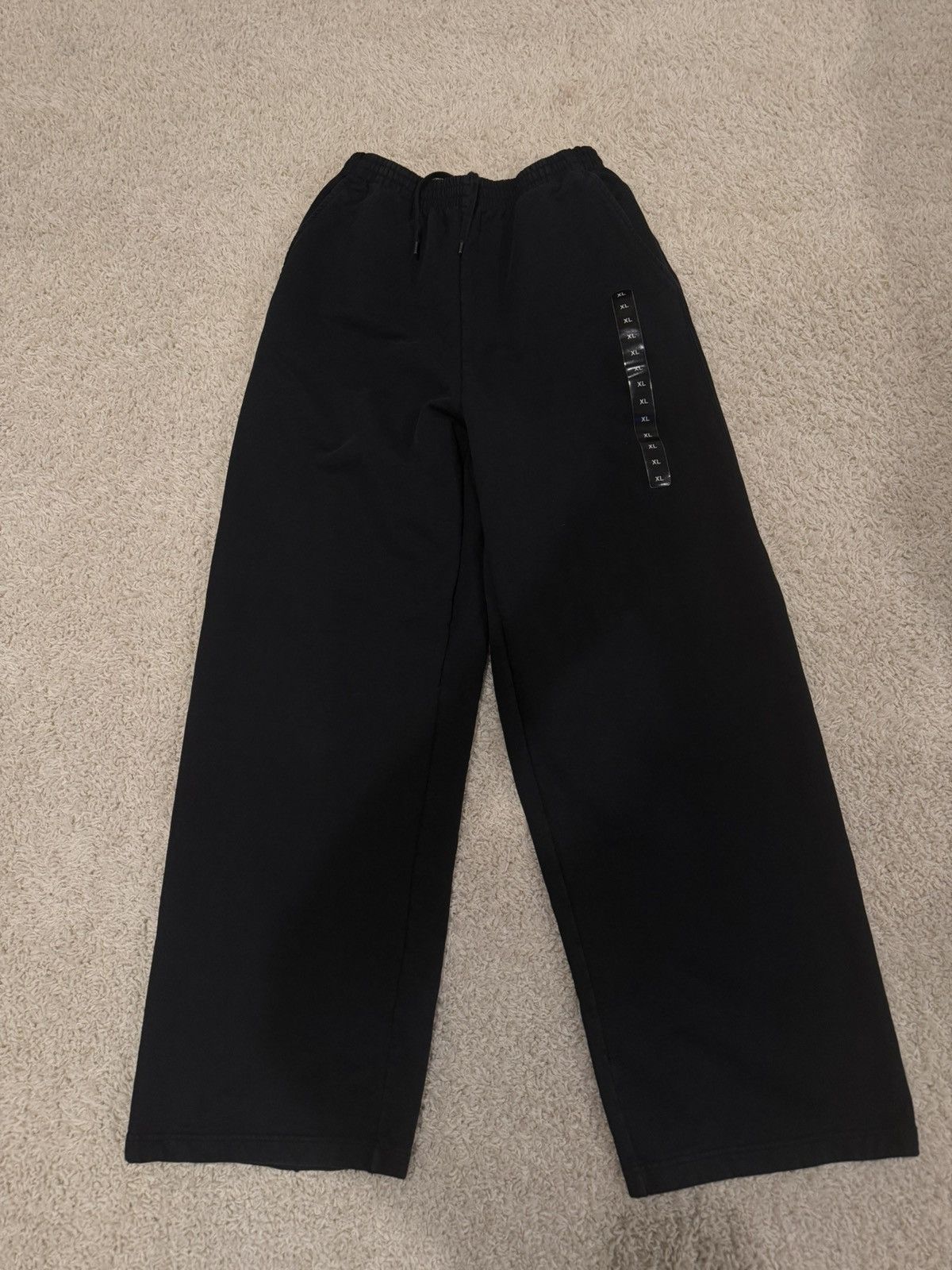 Balenciaga Balenciaga Size Sticker Sweatpants Size US 30 / EU 46 - 1 Thumbnail