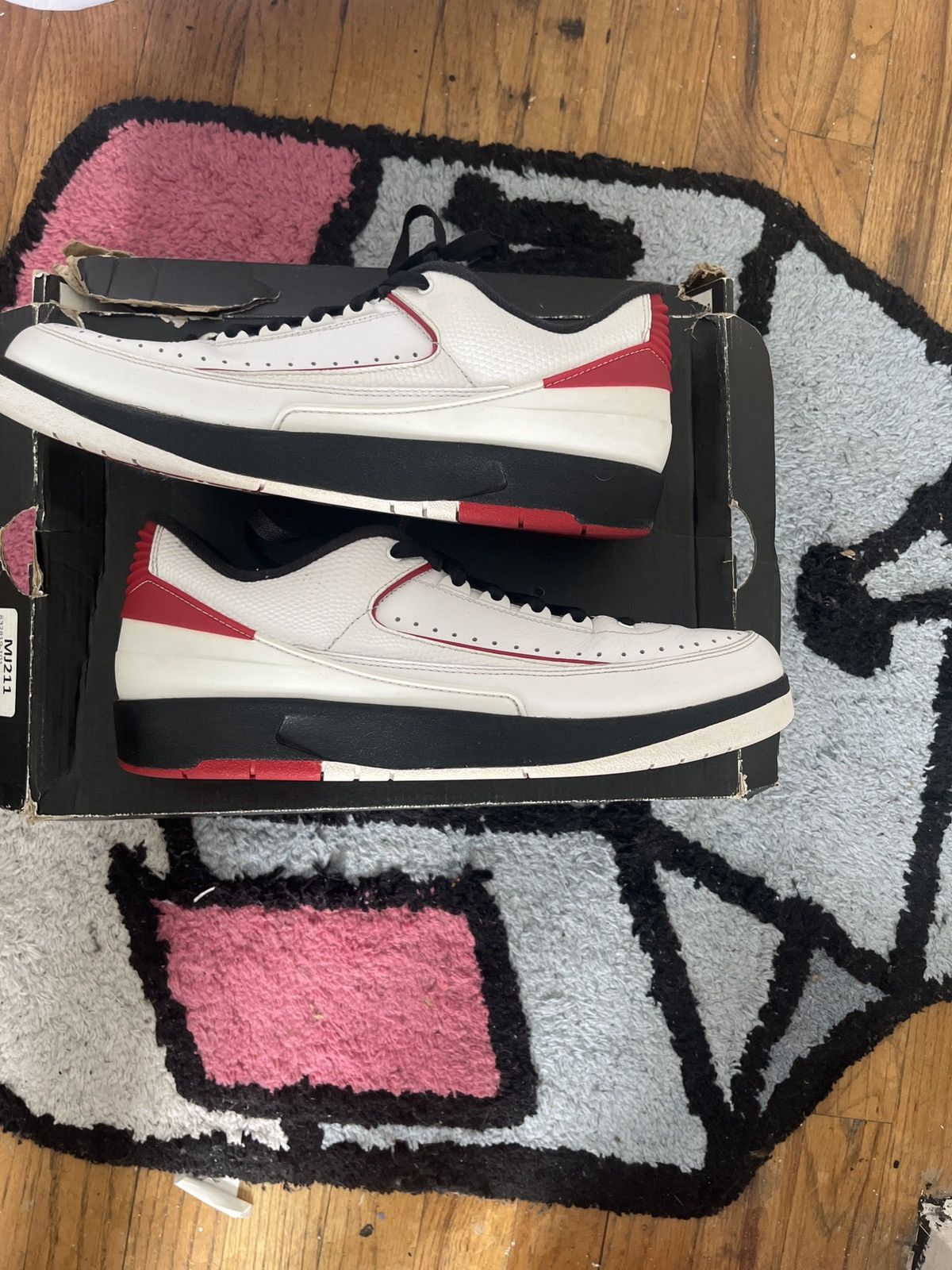 Jordan Brand Jordan 2 "Low Chicago" Size US 10 / EU 43 - 1 Thumbnail
