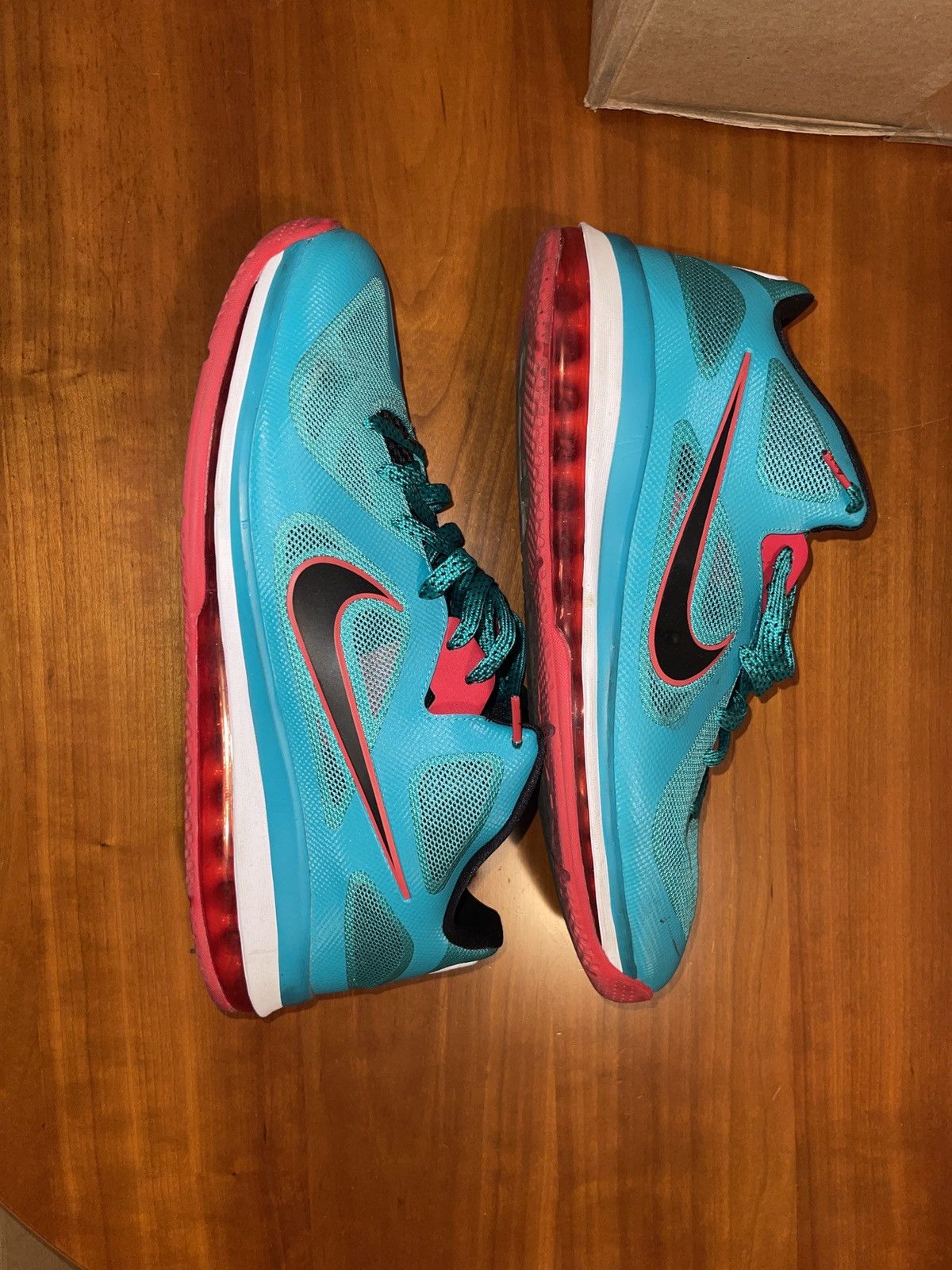 Nike Nike Lebron IX Low Liverpool Size US 15 / EU 48 - 1 Thumbnail