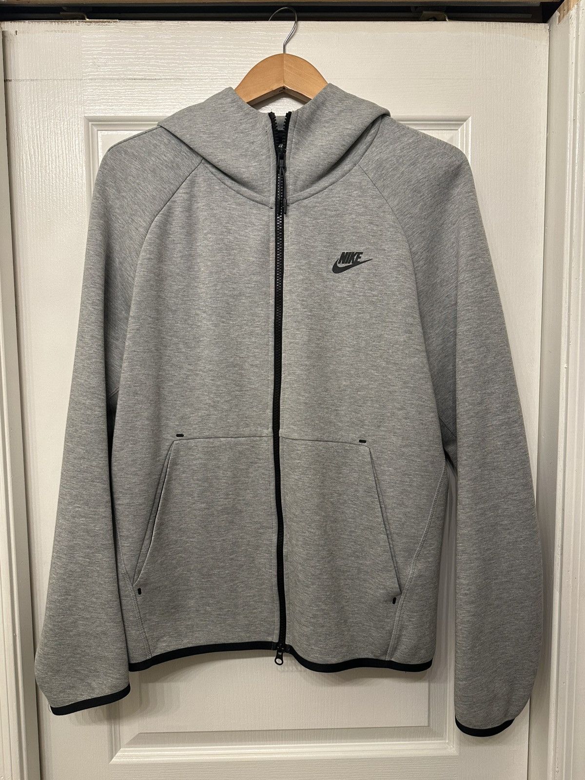 Nike Nike Tech Fleece Hoodie Gray Size Large Size US L / EU 52-54 / 3 - 1 Thumbnail