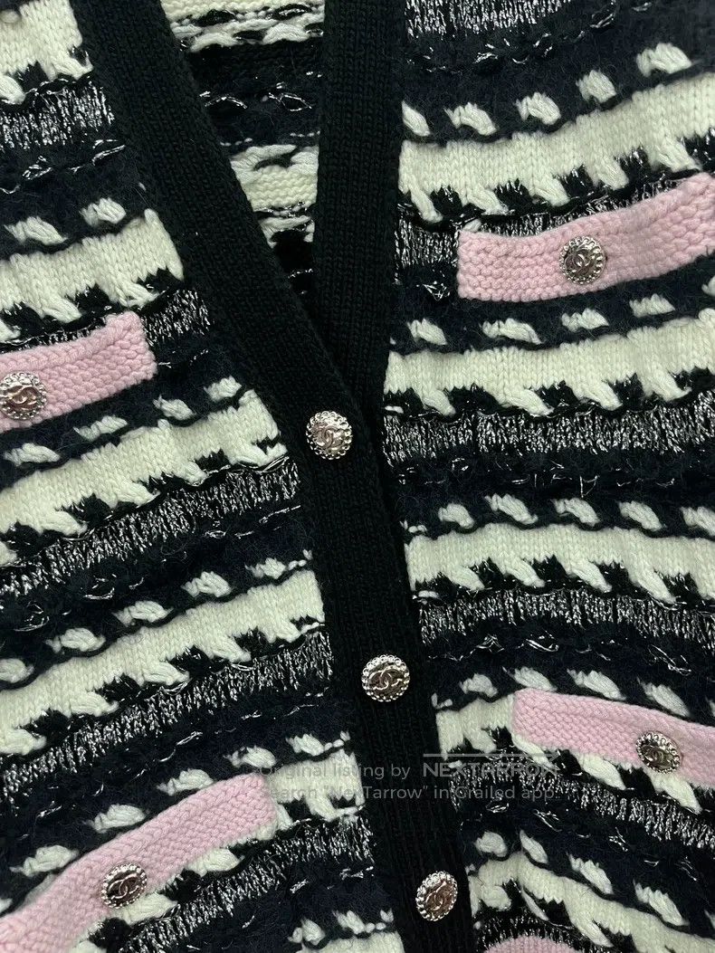 Chanel Chanel Black and white striped with pink striped cashmere Size XS / US 0-2 / IT 36-38 - 2 Thumbnail
