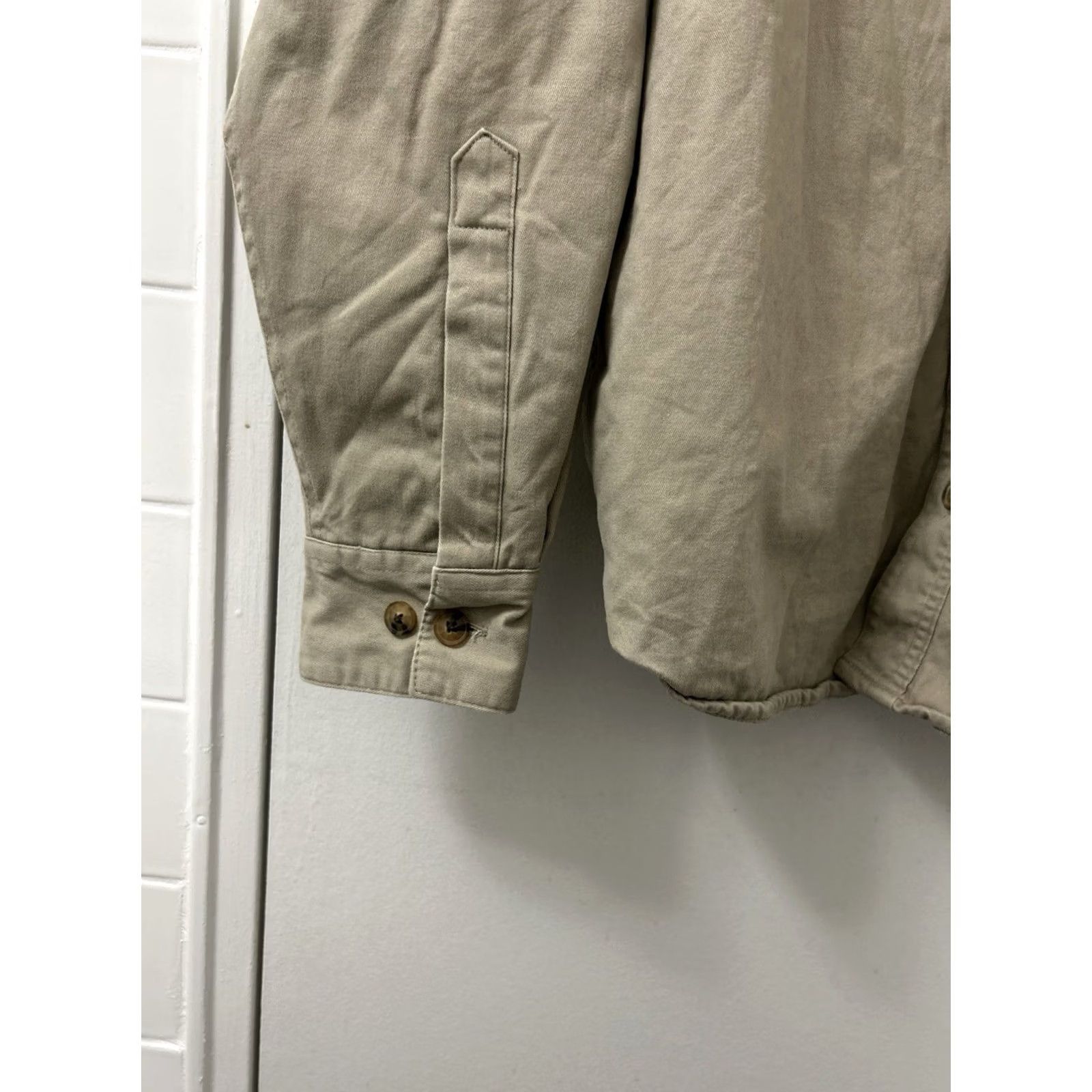 Vintage Woolrich Shirt Jacket Mens Large Tan Plaid Flannel Lined Button-Down L/S Shirt Jacket Mens Large Tan Plaid Flannel Lined Button-Down L/S Size US L / EU 52-54 / 3 - 5 Thumbnail